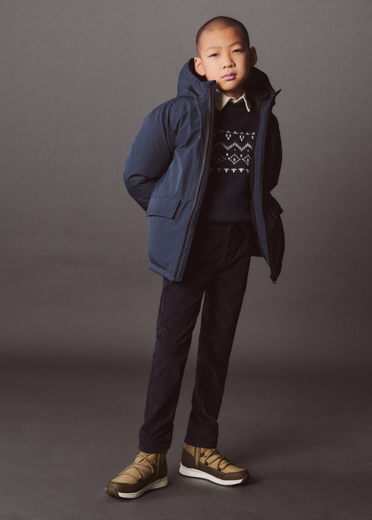 Hood quilted coat - Details of the article 2