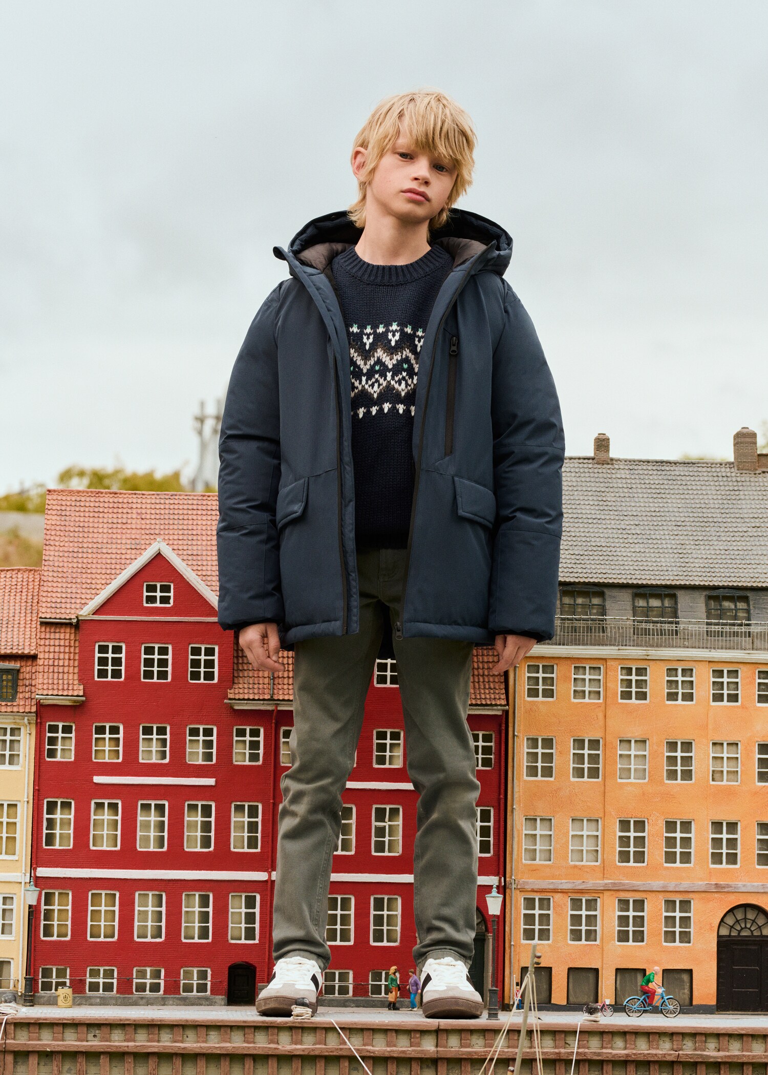 Hood quilted coat - Details of the article 6
