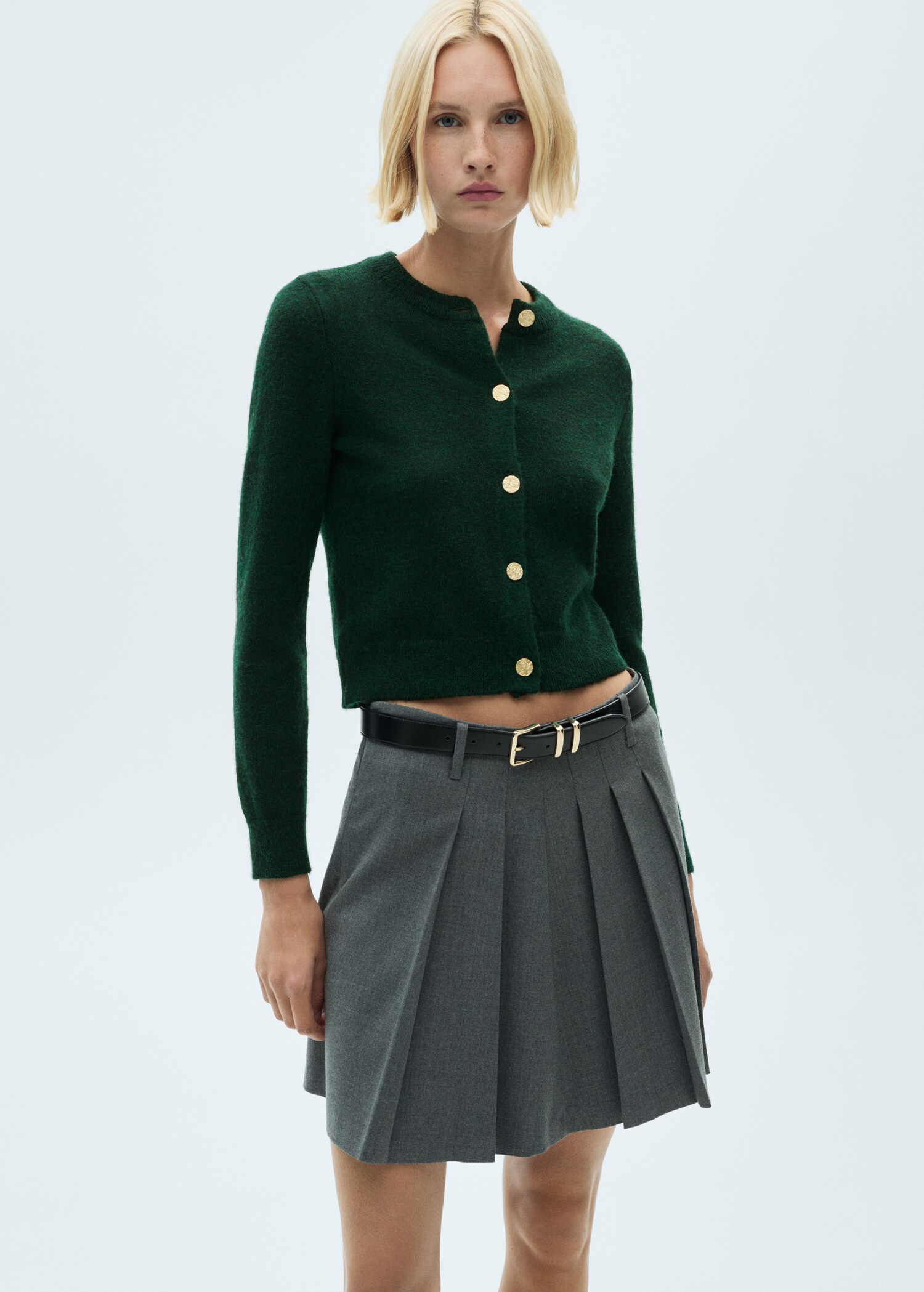 Knitted cardigan with jewel button - Medium plane