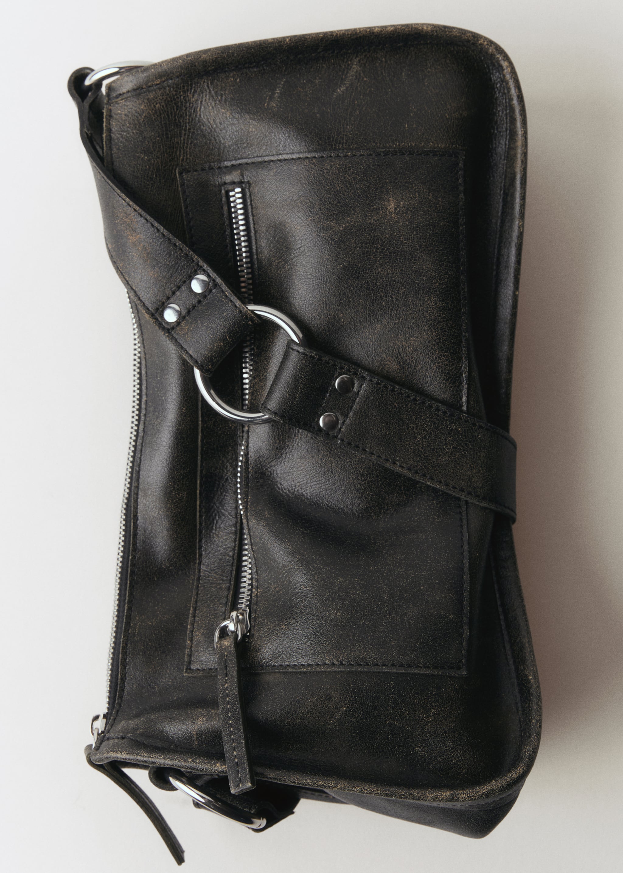 Bolso piel detalles metálicos - Detalle del artículo 4, Marrón. Ref: 77097704-00.