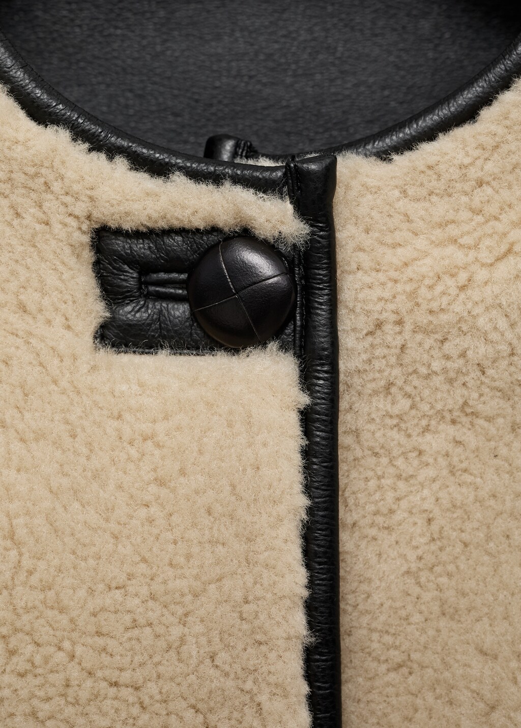 Mango Fur-effect coat with appliqués thumbnail