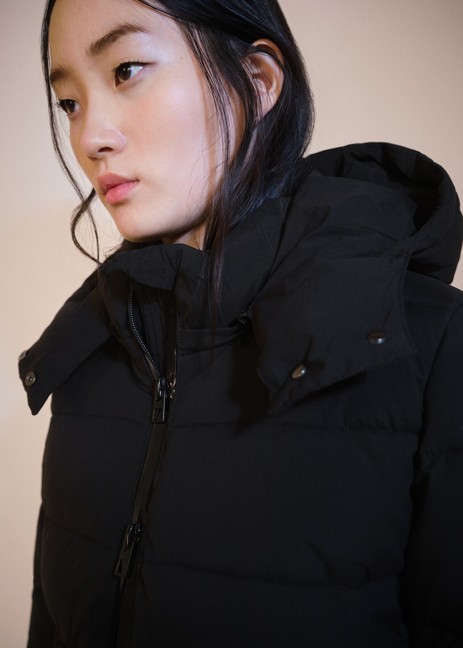 Hood quilted coat - Details of the article 1