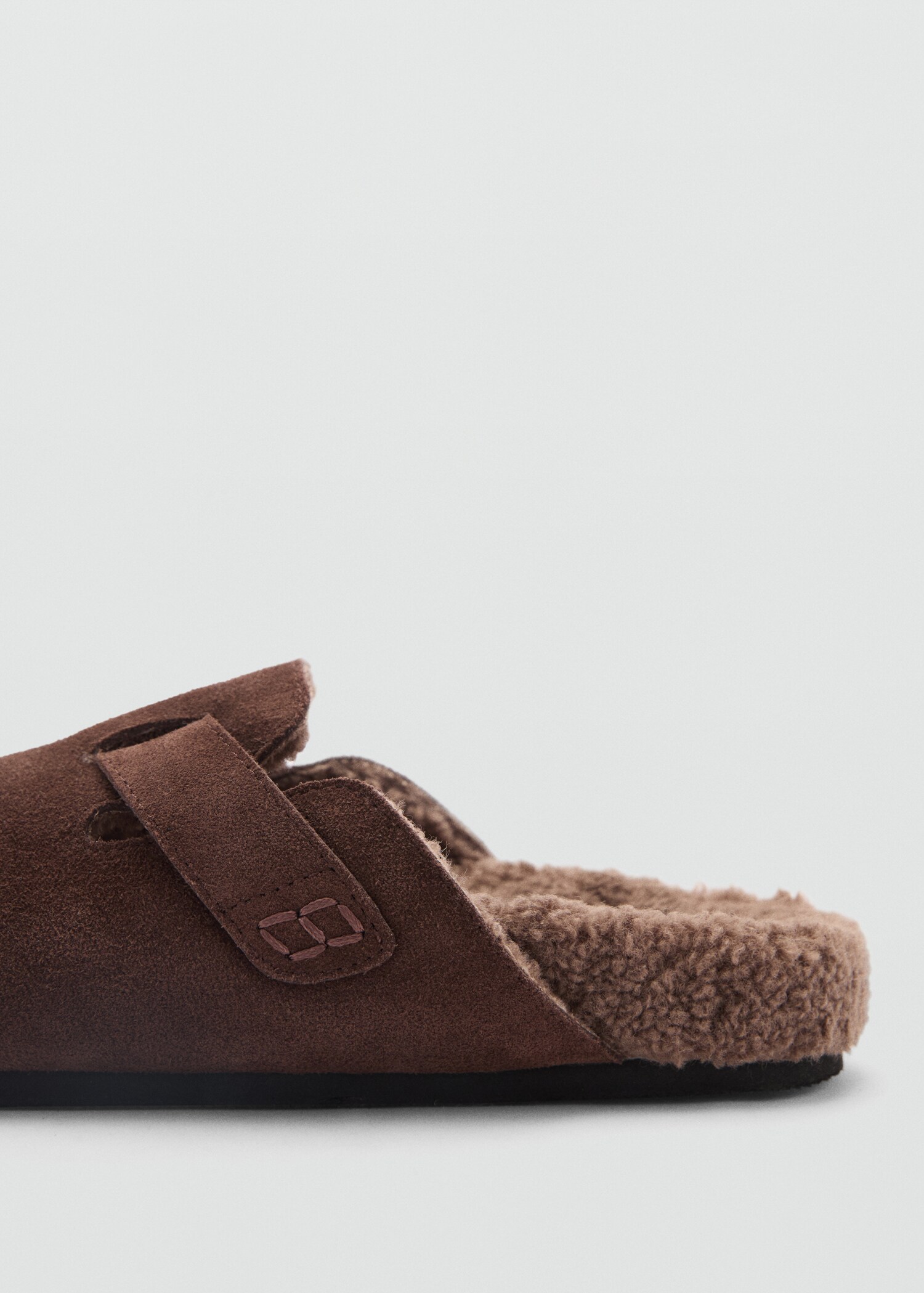Slippers with buckle - Details of the article 1