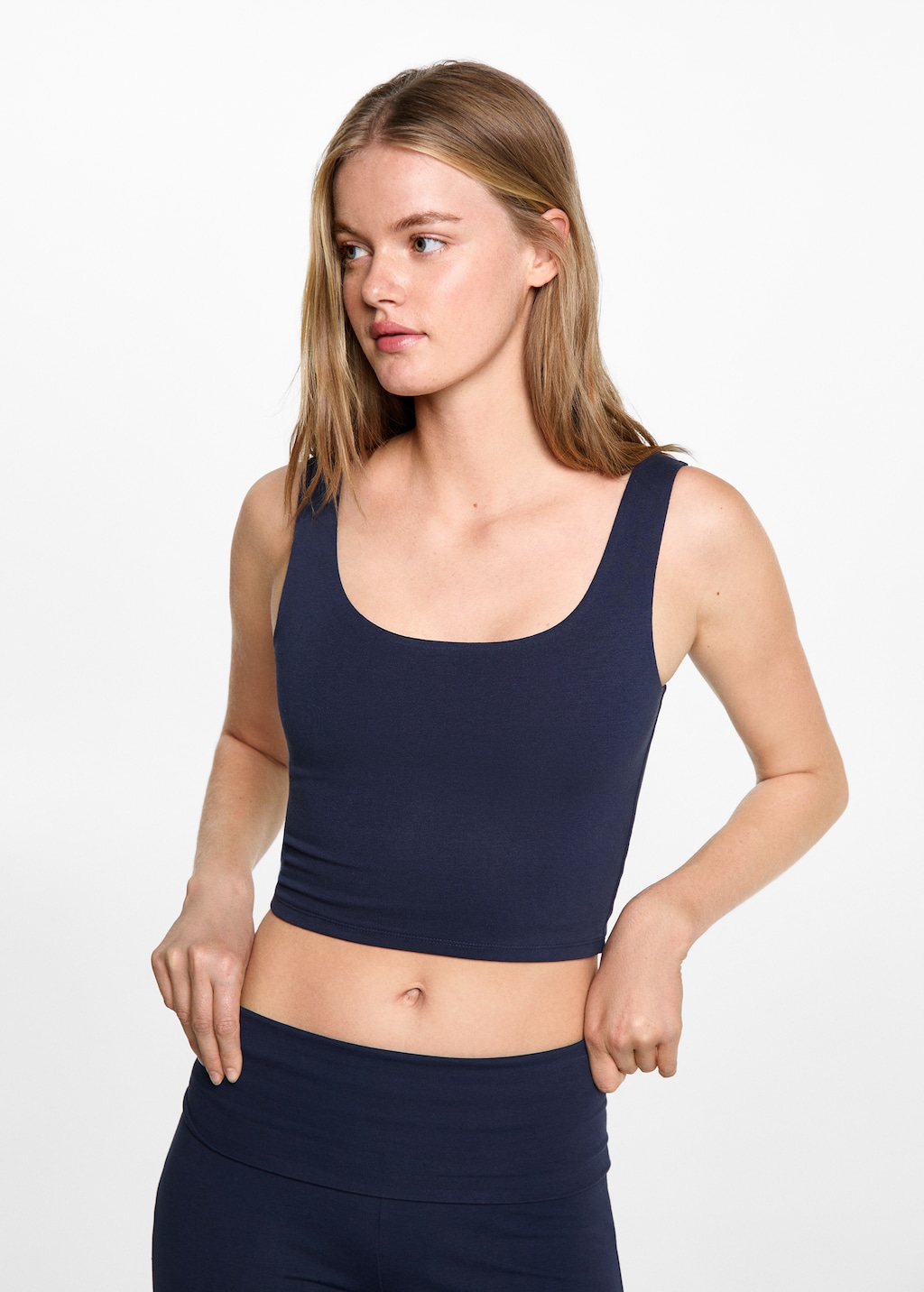 Sporty crop top