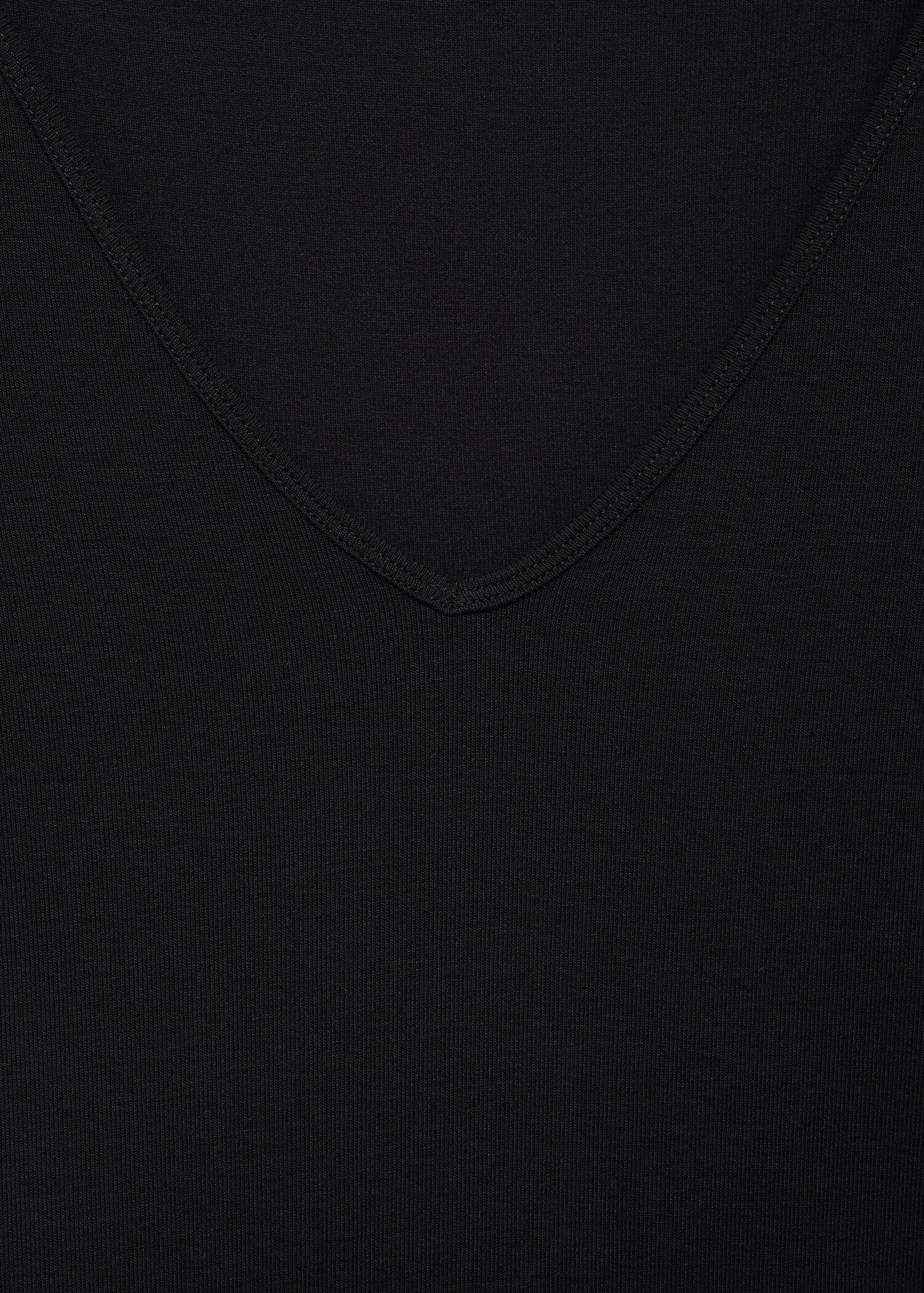 Long-sleeved V-neck T-shirt - Details of the article 8