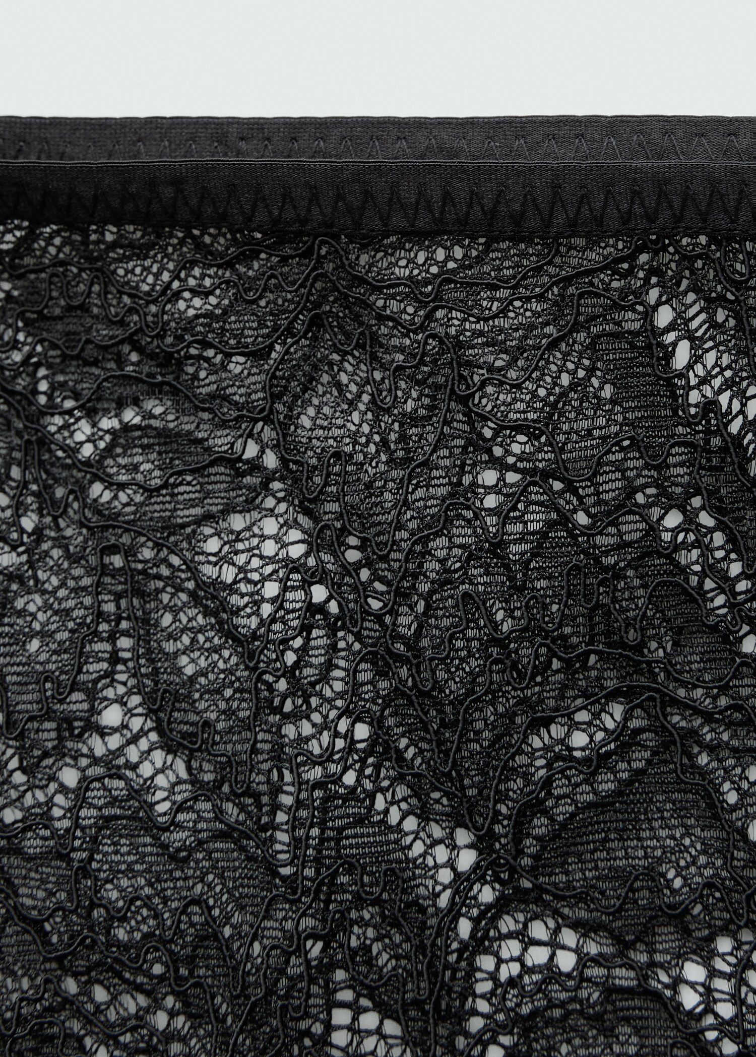 Semi-transparent guipure skirt - Details of the article 8
