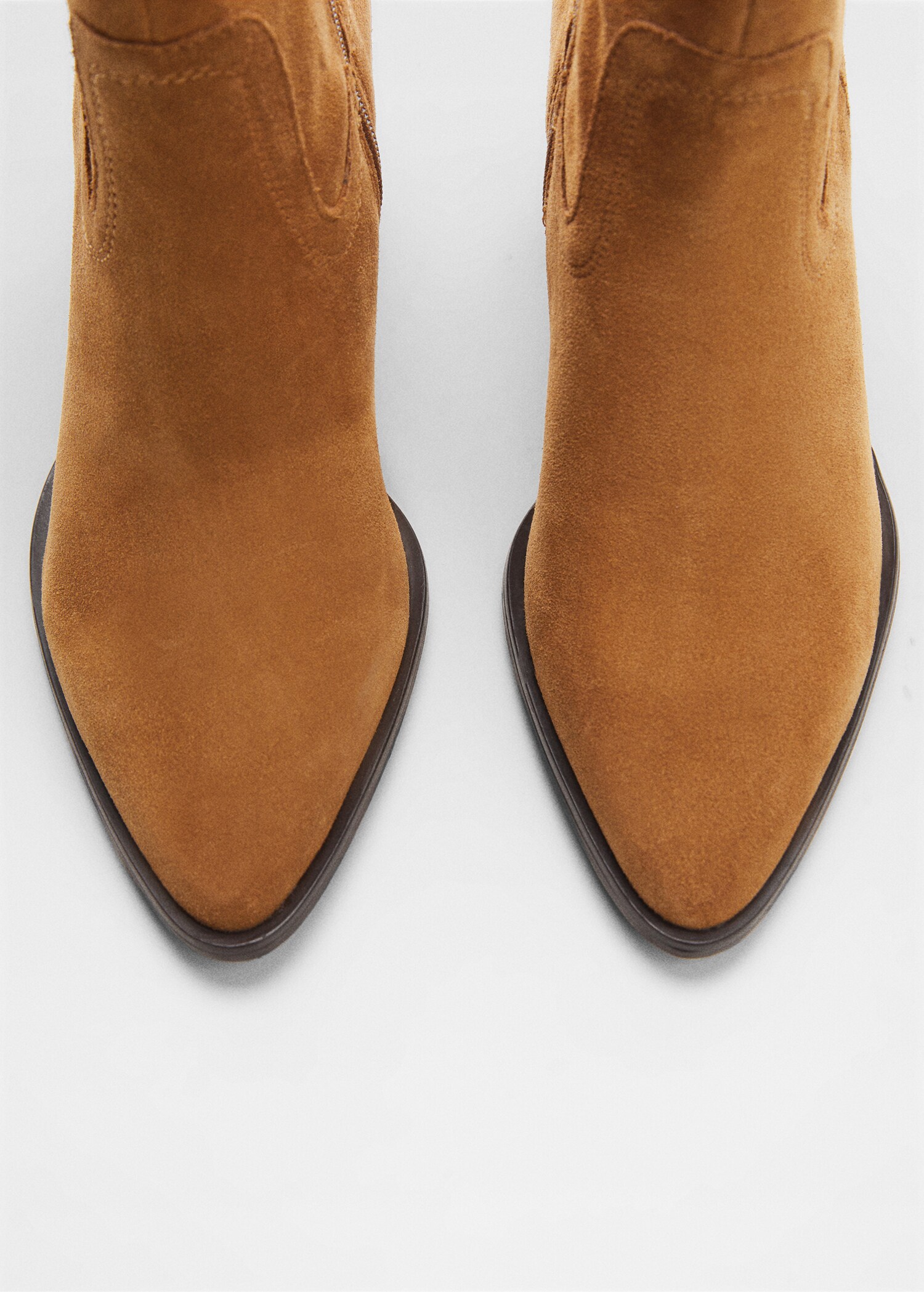 Heel suede ankle boot - Details of the article 2