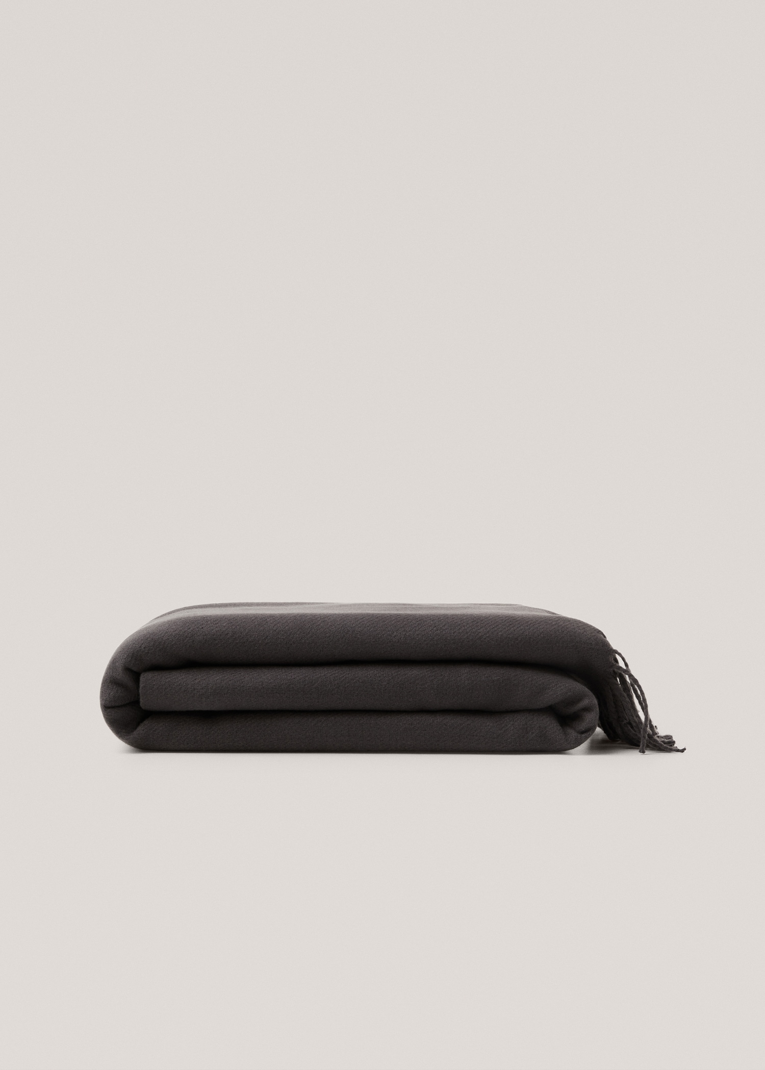 Fringed soft blanket - Article without model