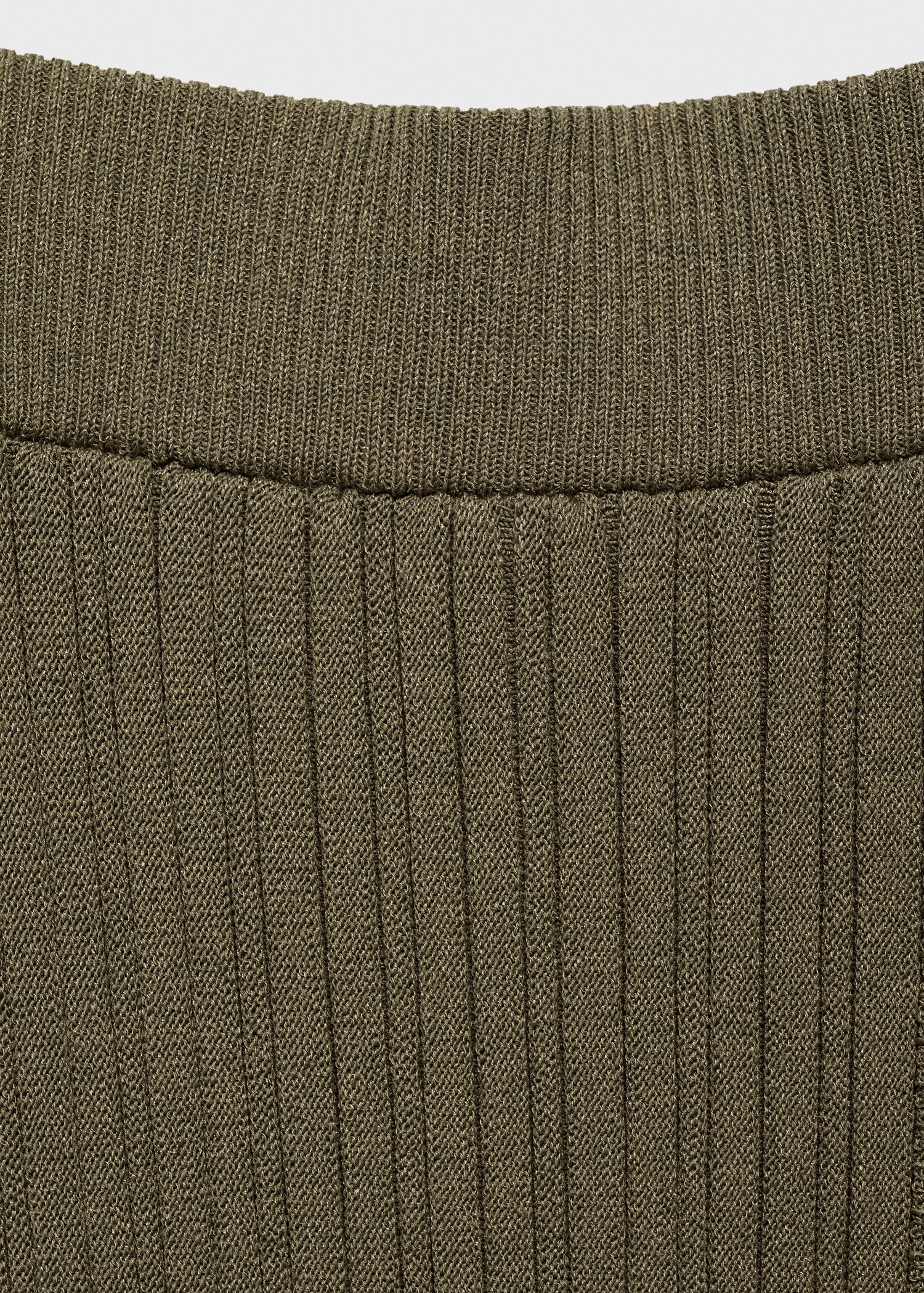 Buttoned knit skirt - Details of the article 0
