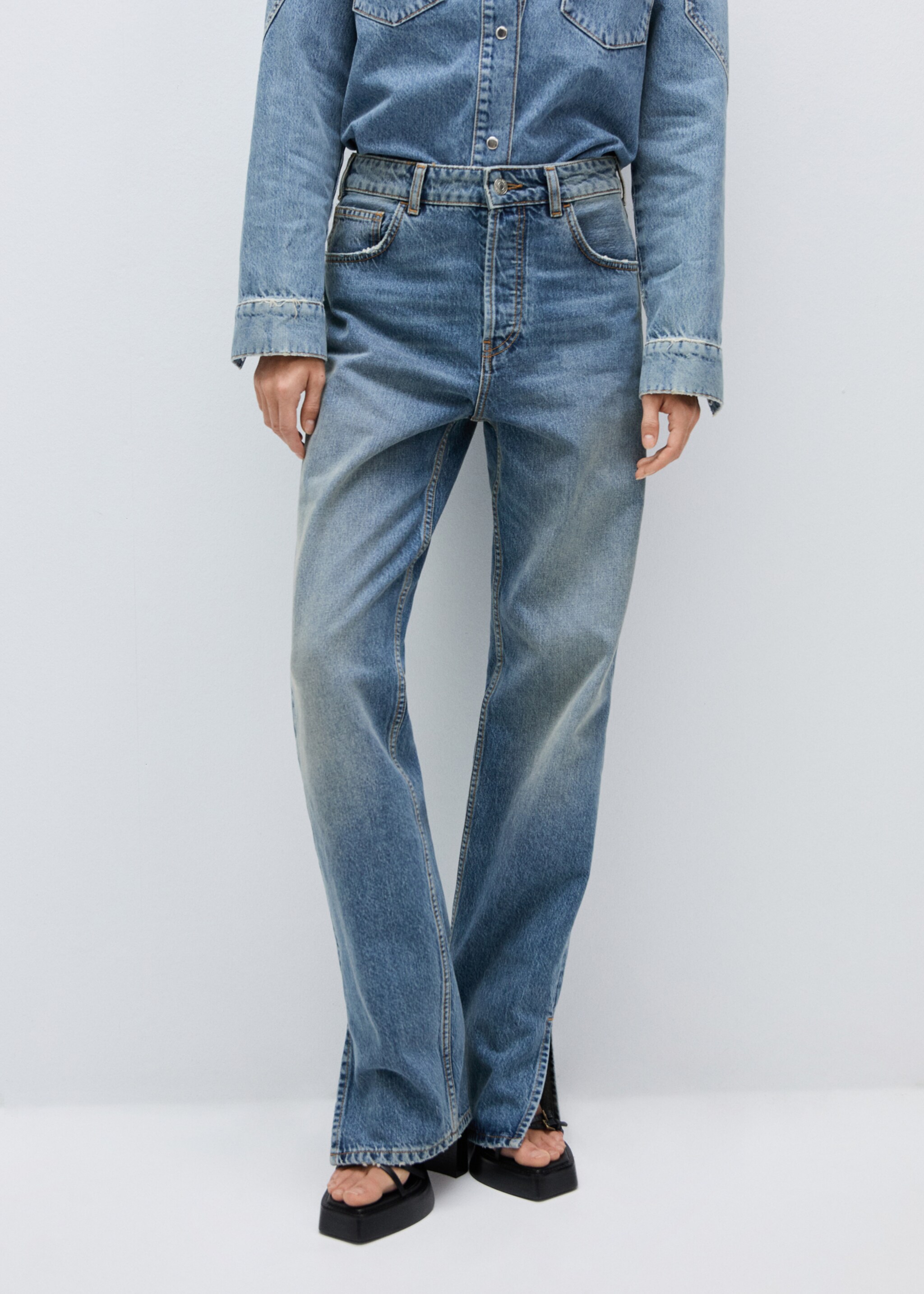 Medium-rise straight jeans with slits - Medium plane