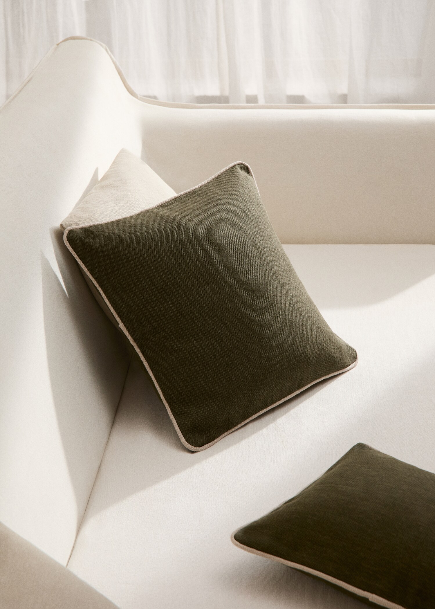 Cotton cushion cover with trim 45x45cm - General plane