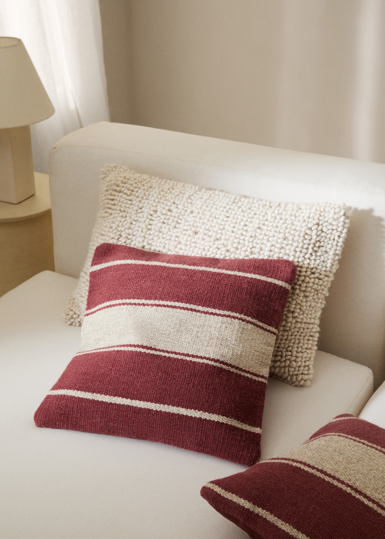 100% wool striped cushion cover - General plane
