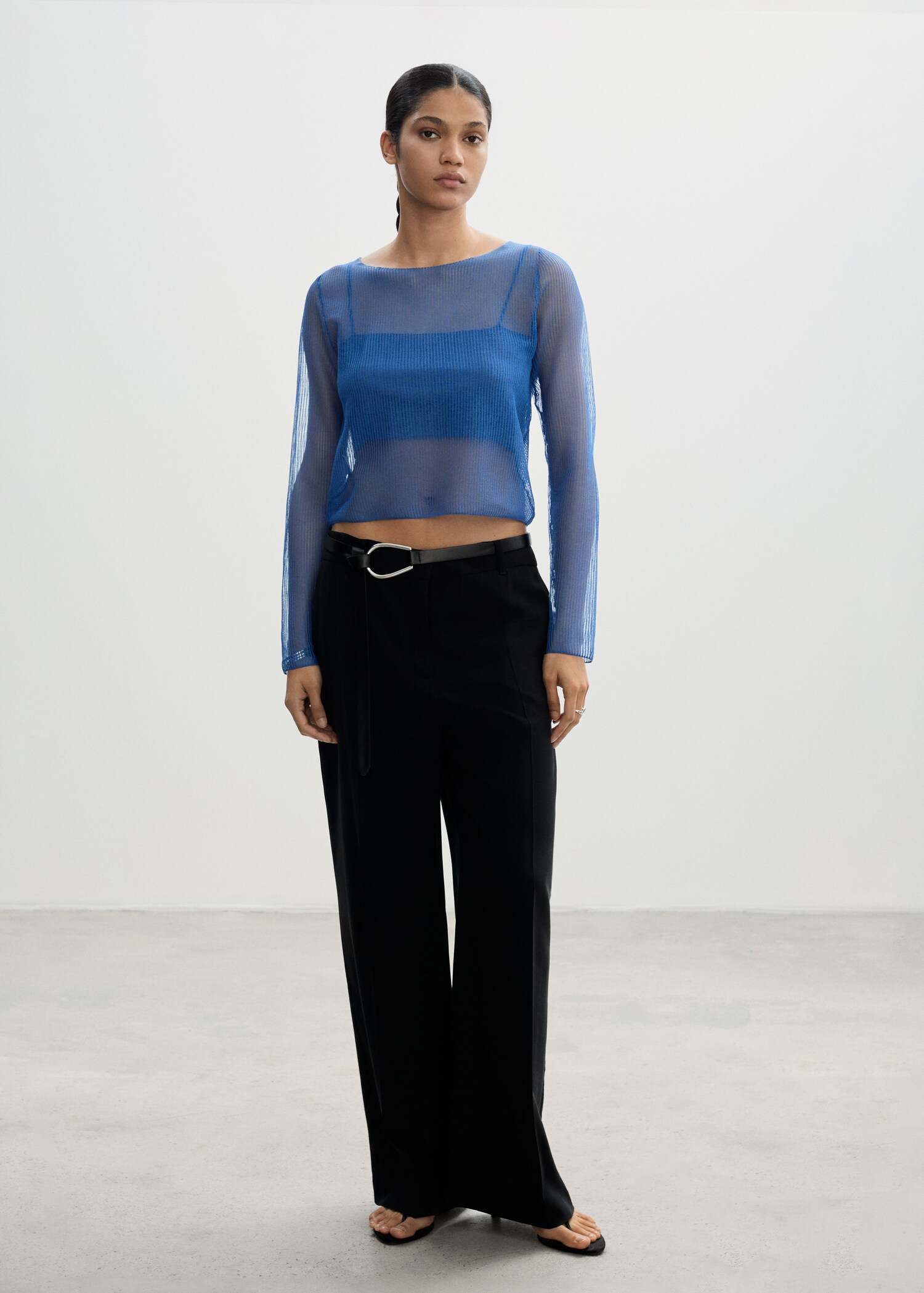 Semi-transparent sweater combined top - General plane