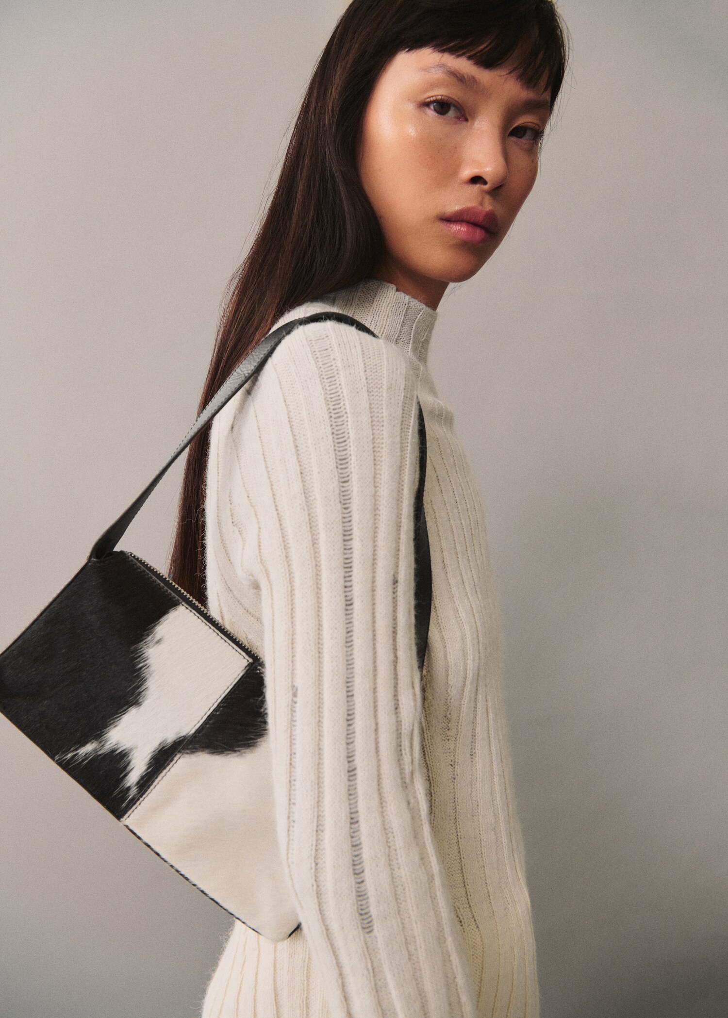 Cow leather shoulder bag - General plane