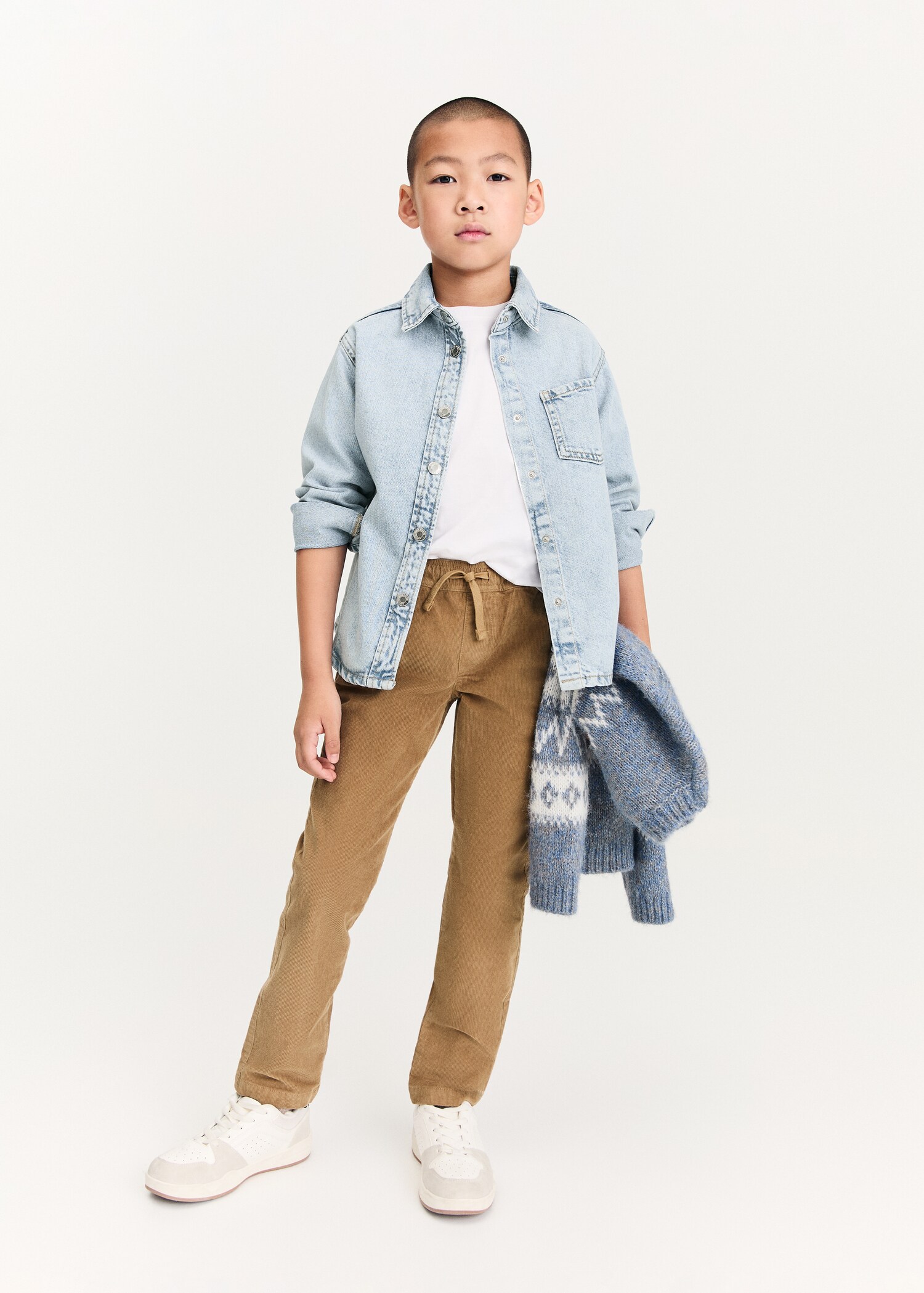 Corduroy trousers with elastic waist - General plane