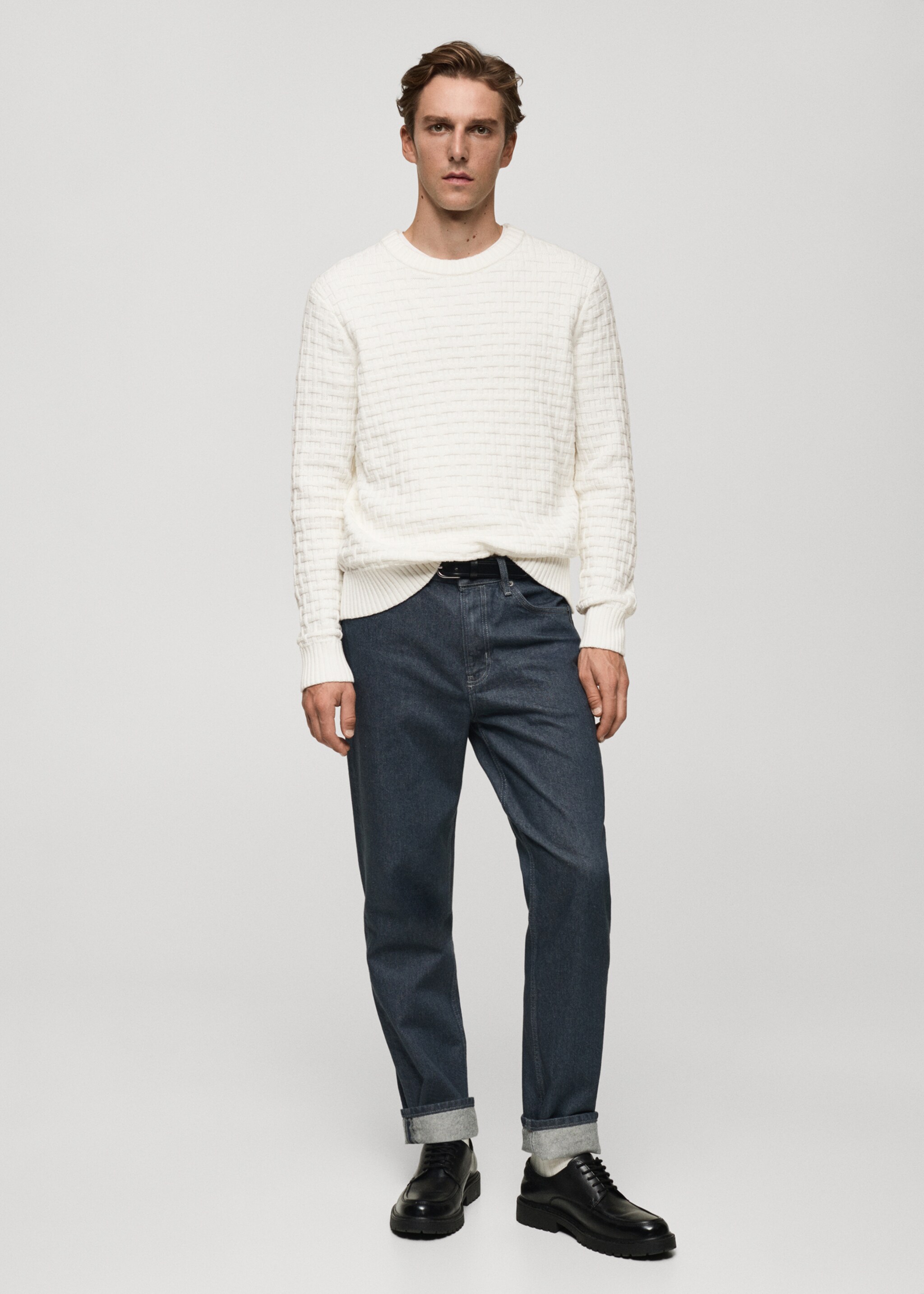 Crossed knit sweater - General plane