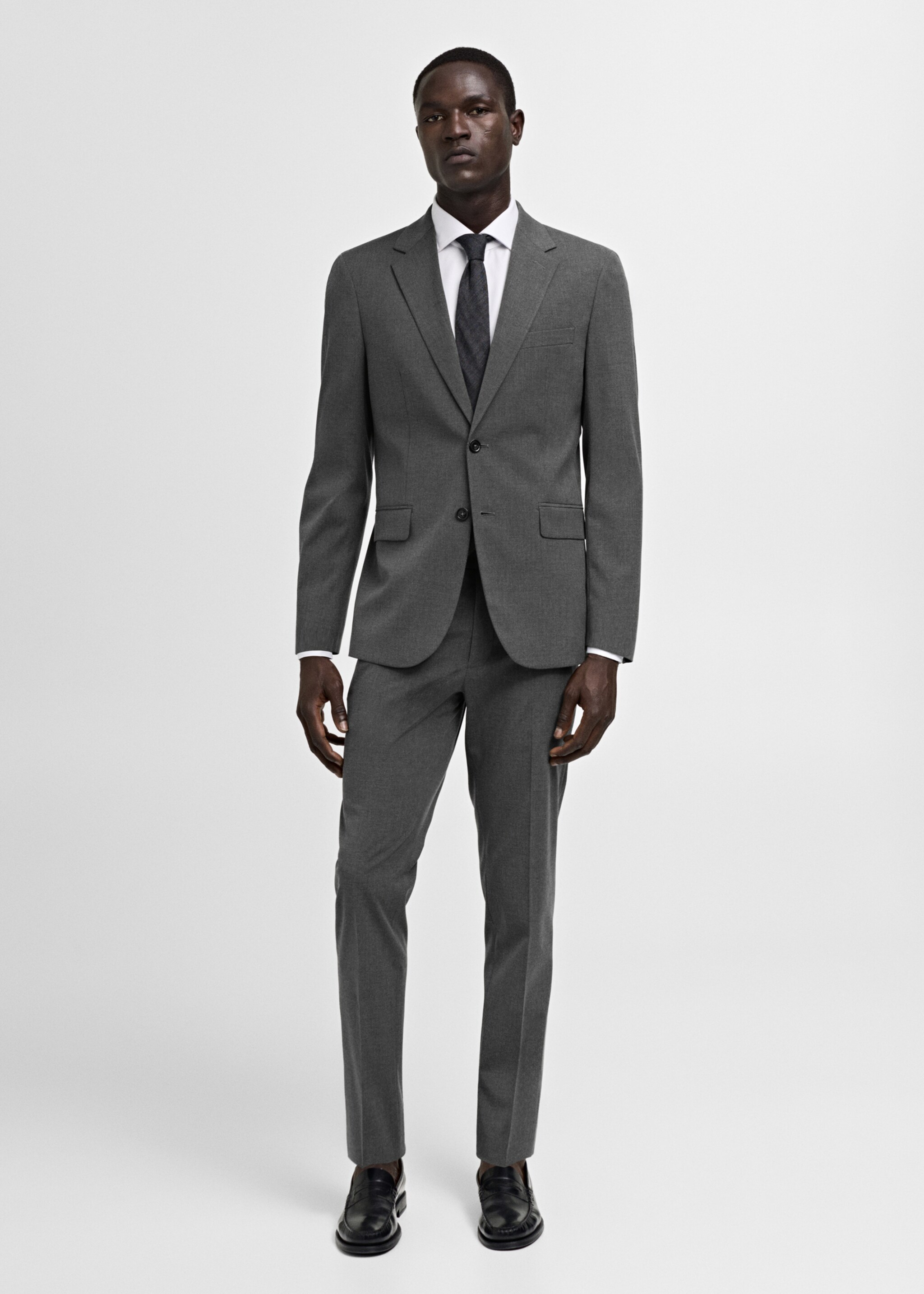 Pantalón traje slim fit tejido comfort stretch - Plano general