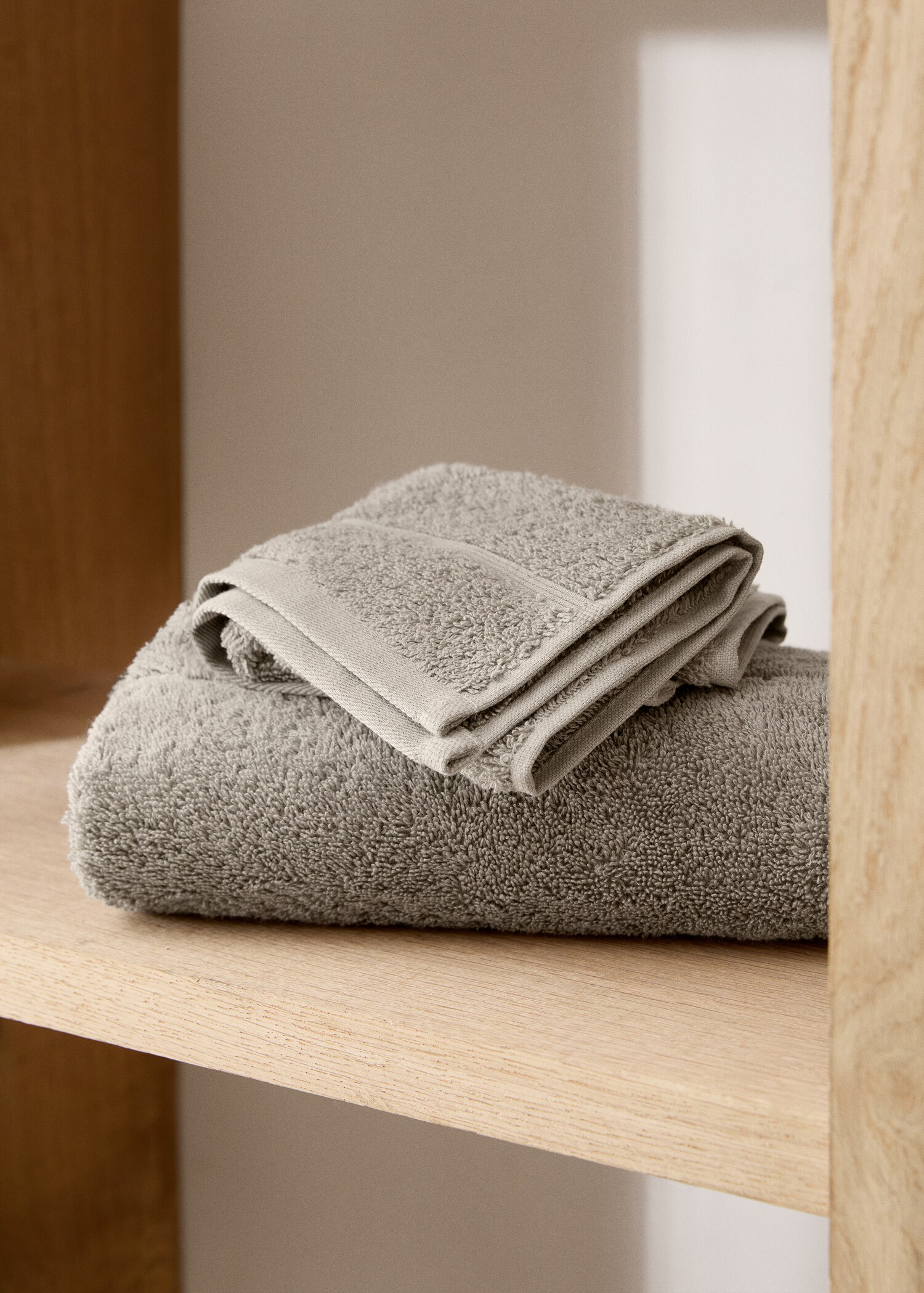 Plain cotton towel - General plane
