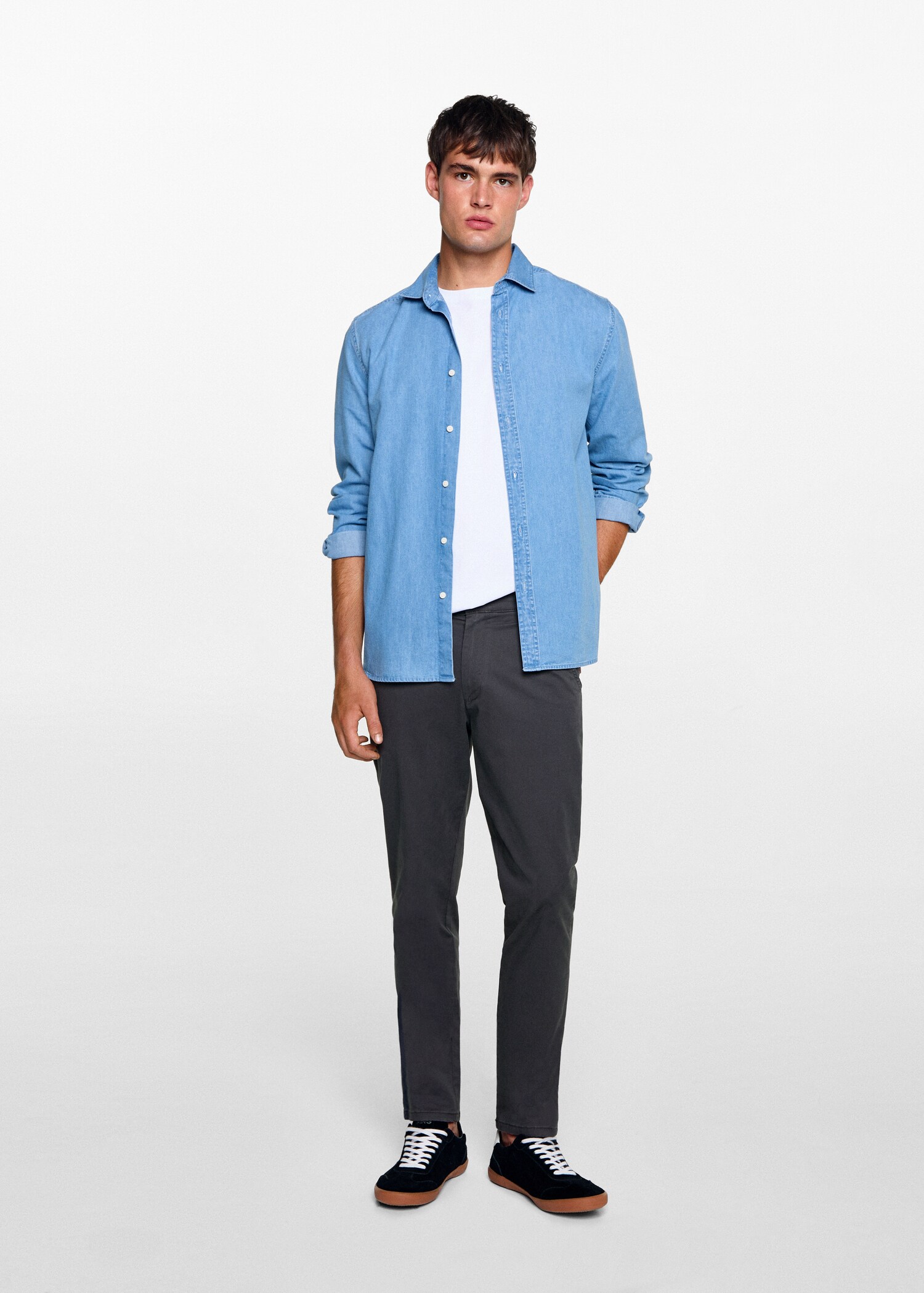 Cotton chinos - General plane