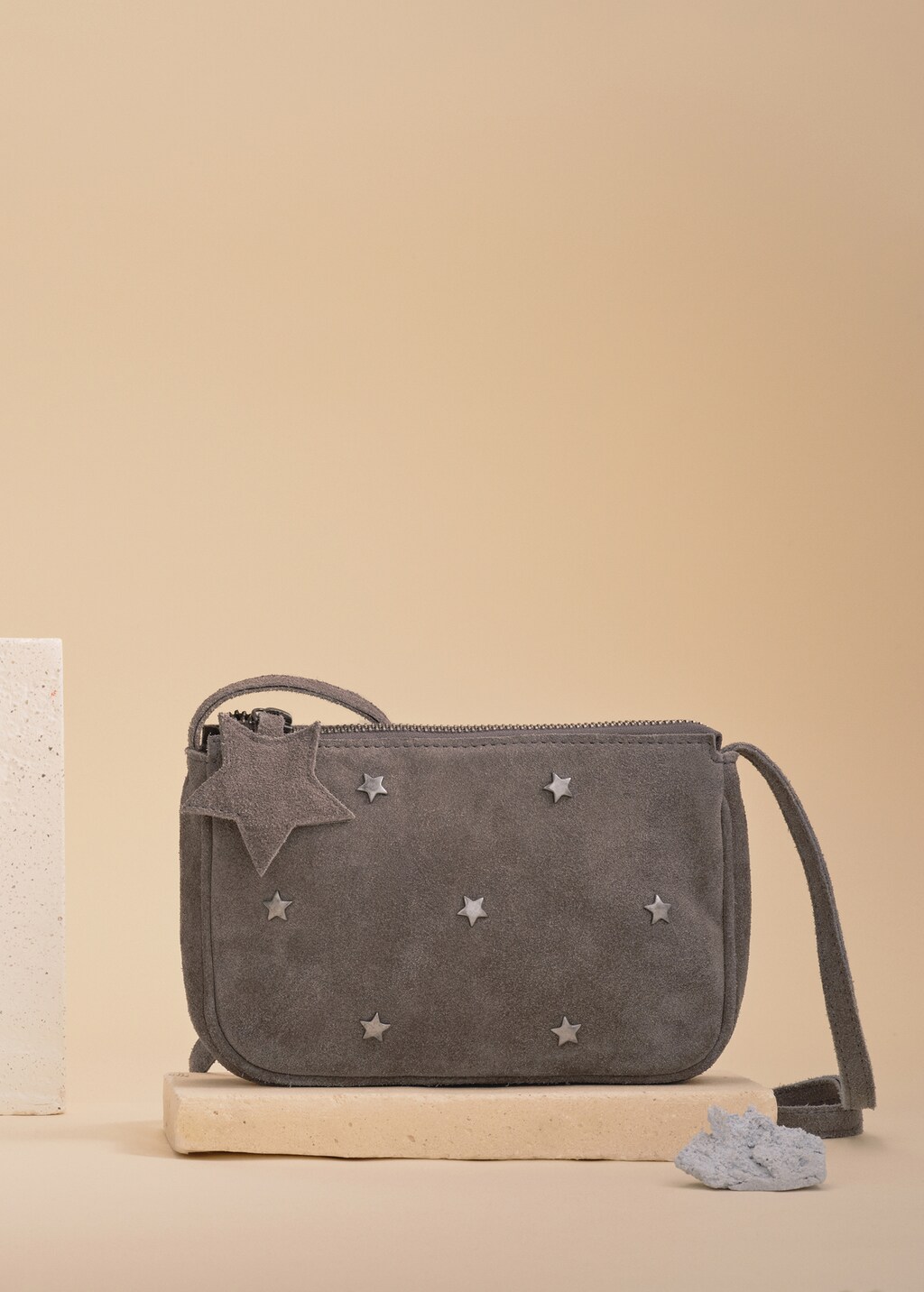 Bolsos de nina 2024 MANGO Espana Peninsula y Baleares