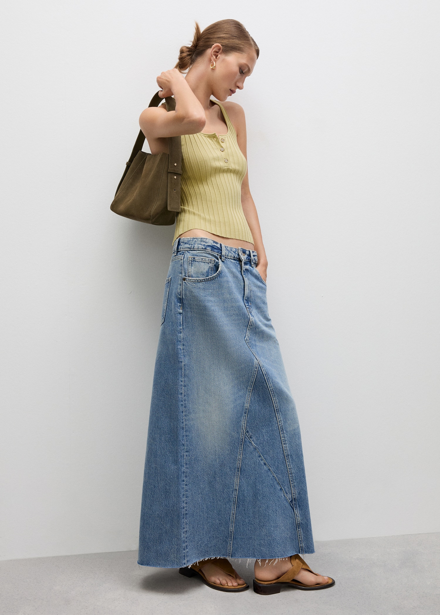 Ribbed knit top - General plane