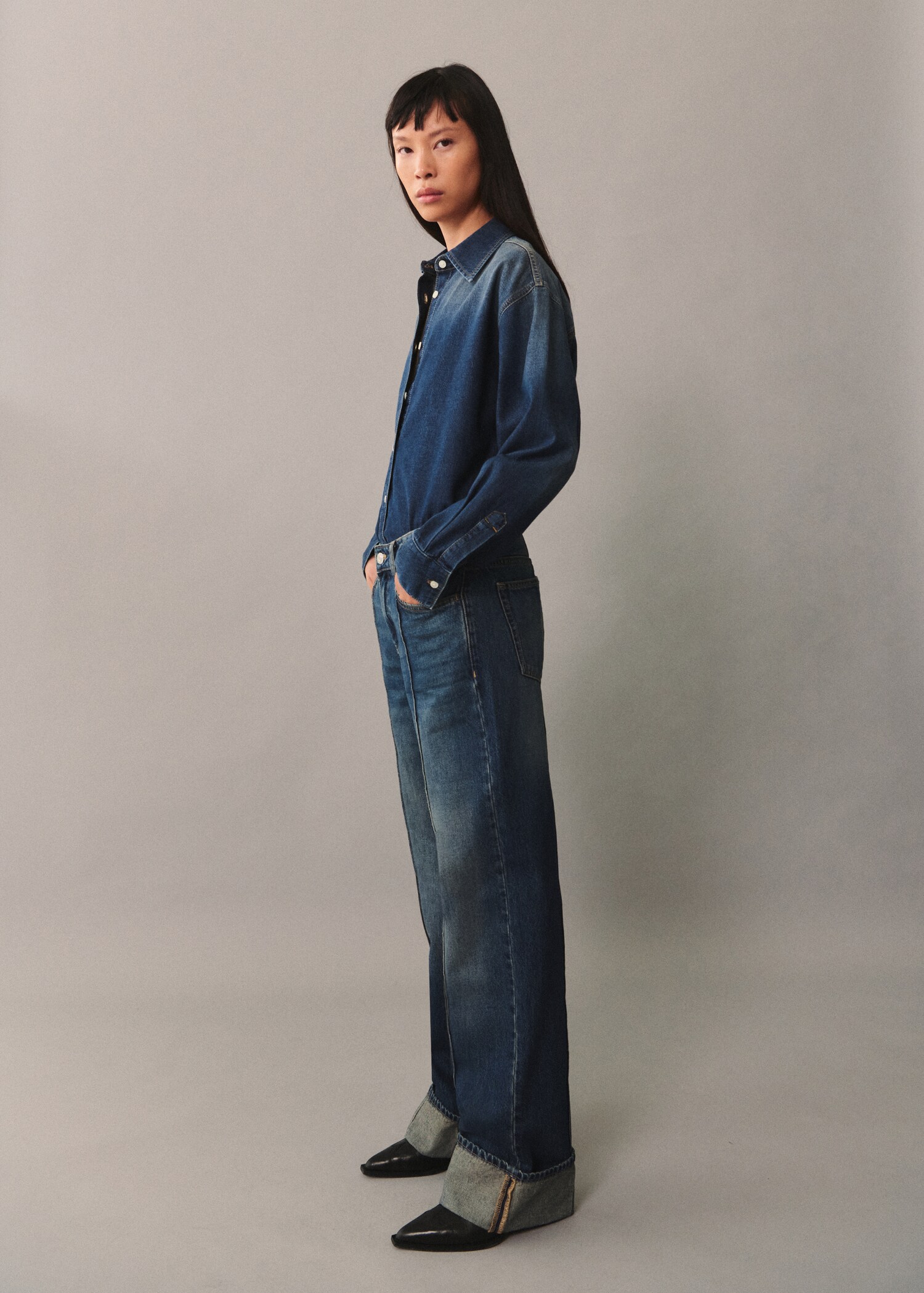 High waist straight jeans - General plane