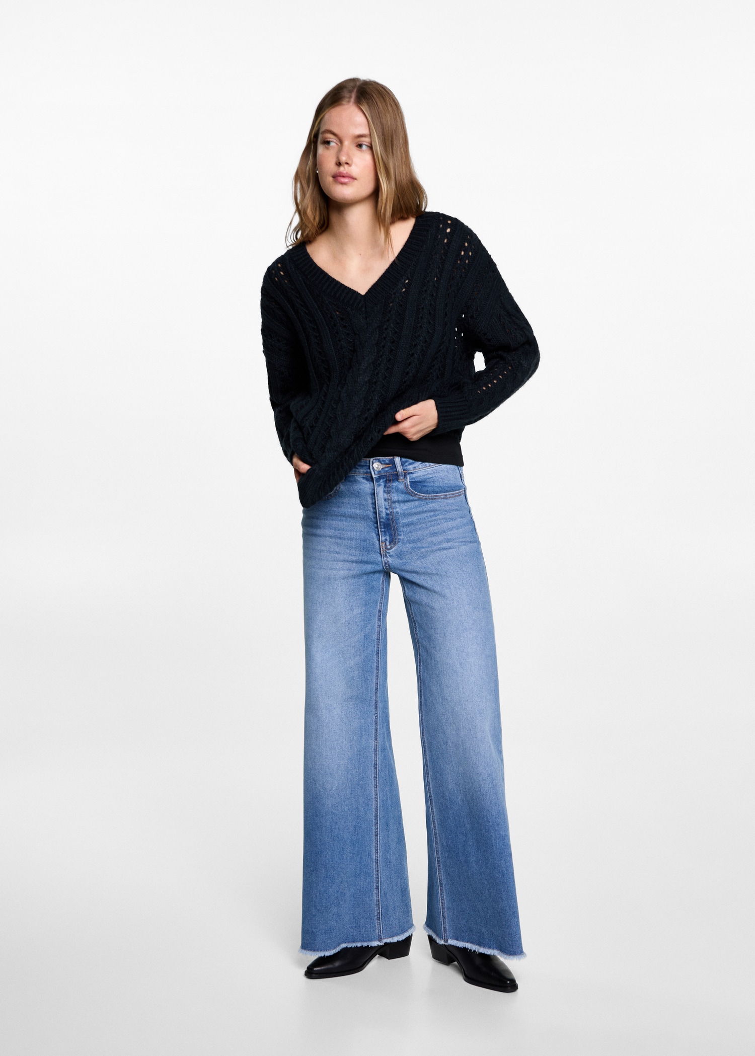 Braided knitted sweater - General plane