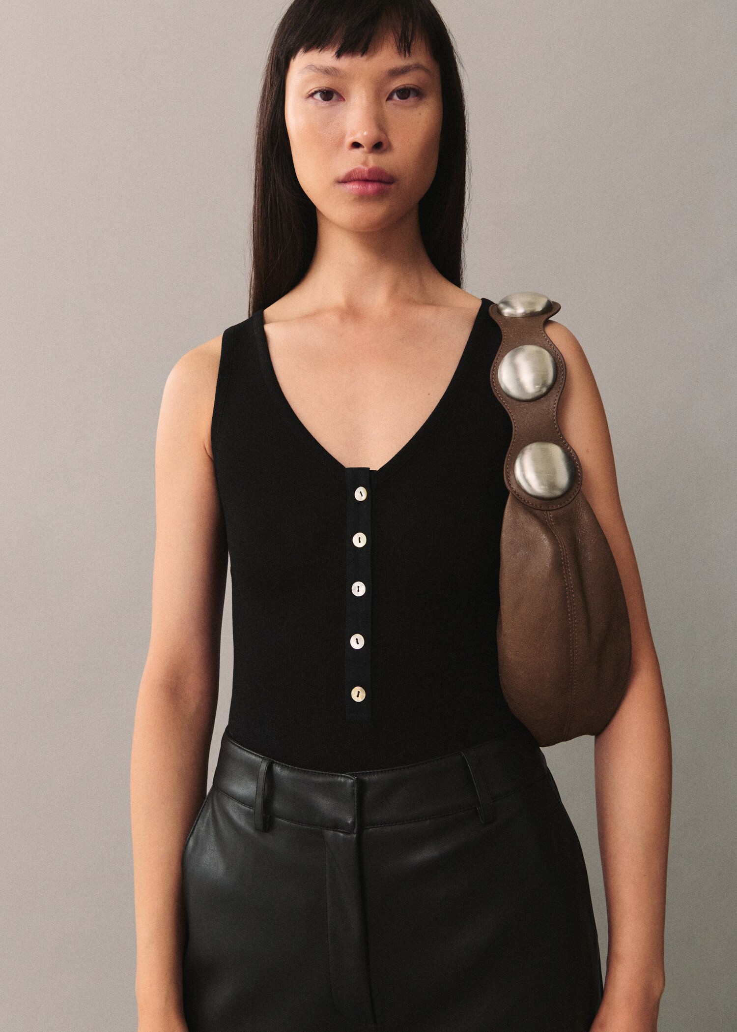 Stud leather bag - General plane