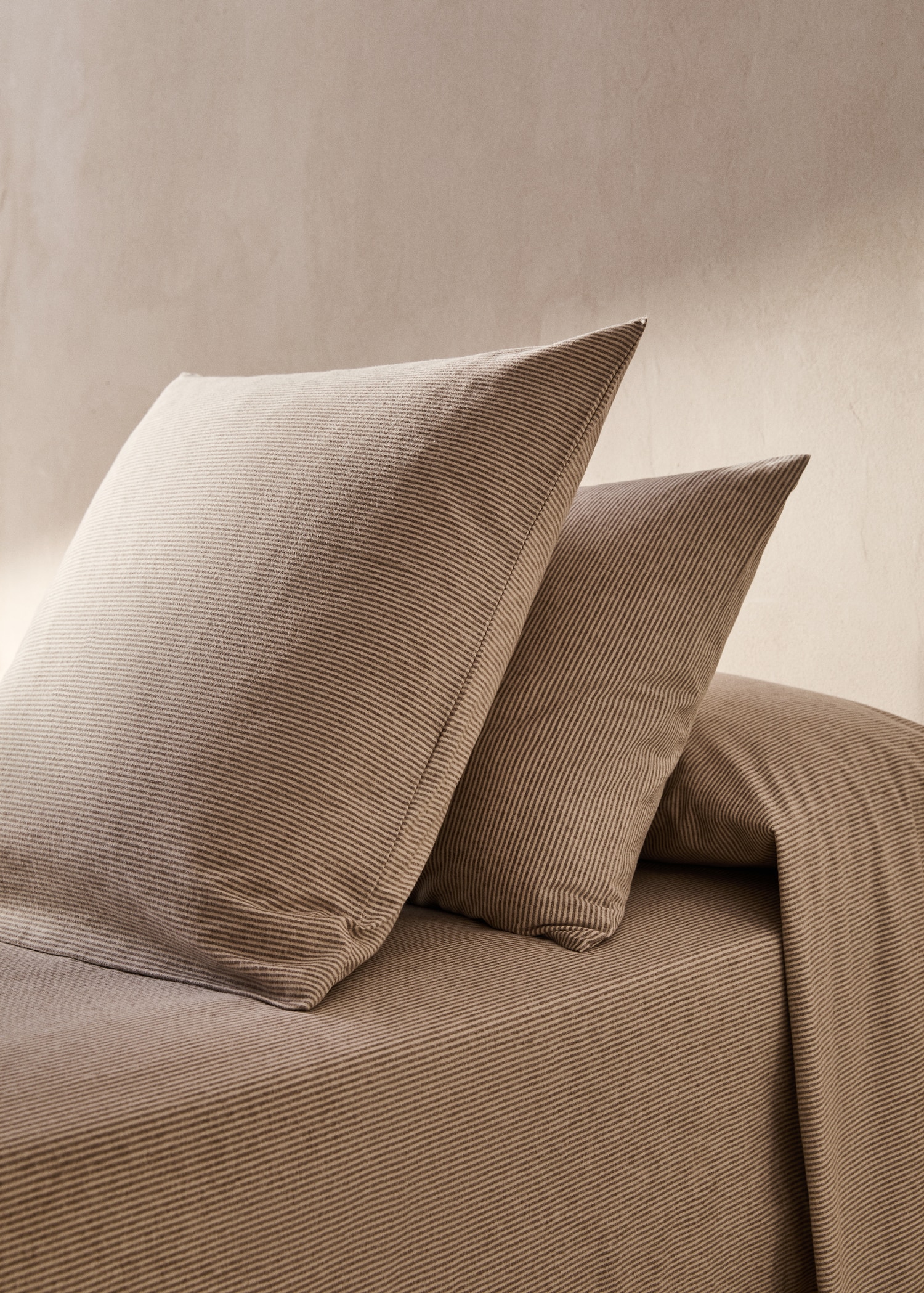 Cotton flannel pillowcase stripes 45x110cm - General plane