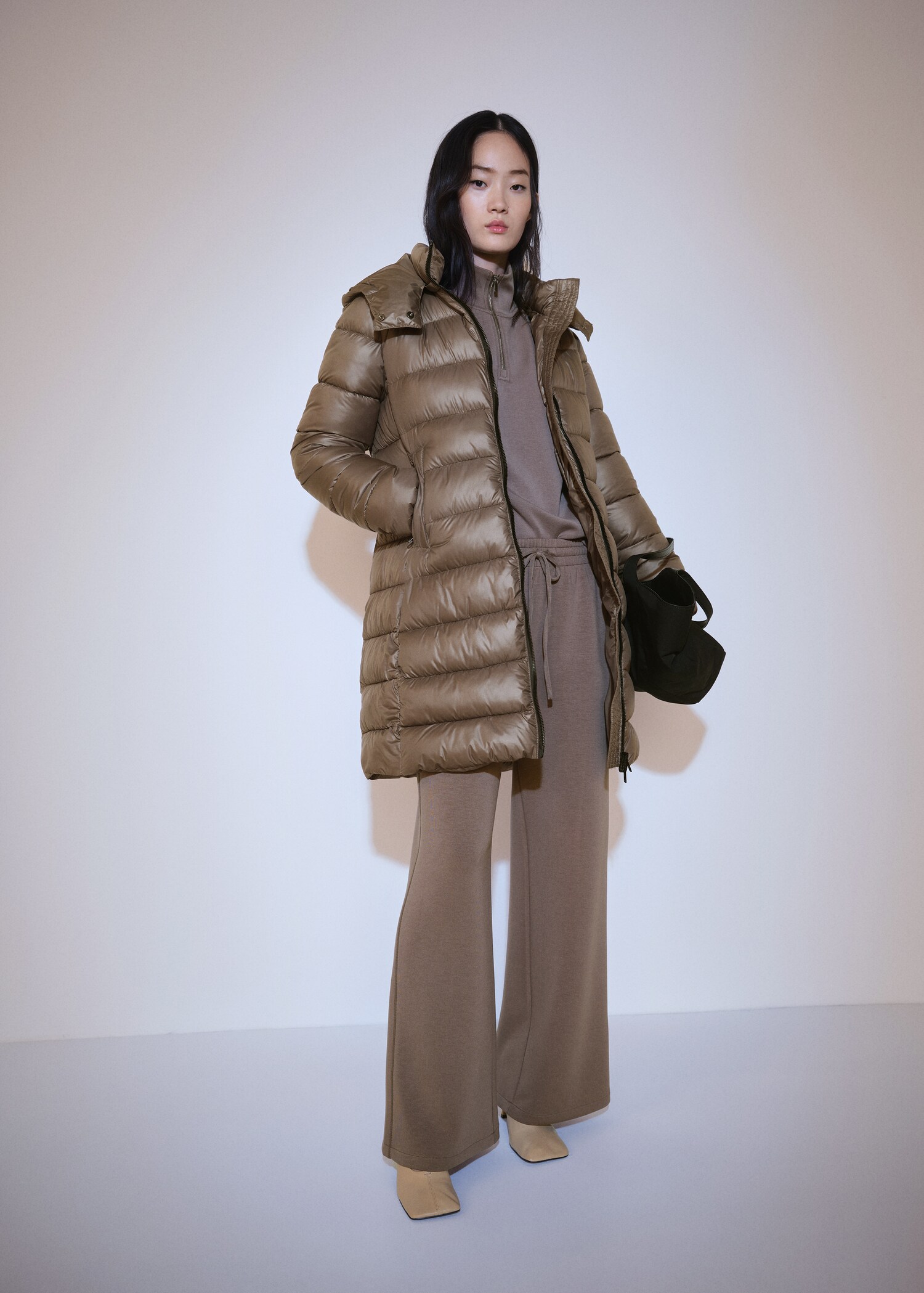 Water-repellent quilted coat - General plane