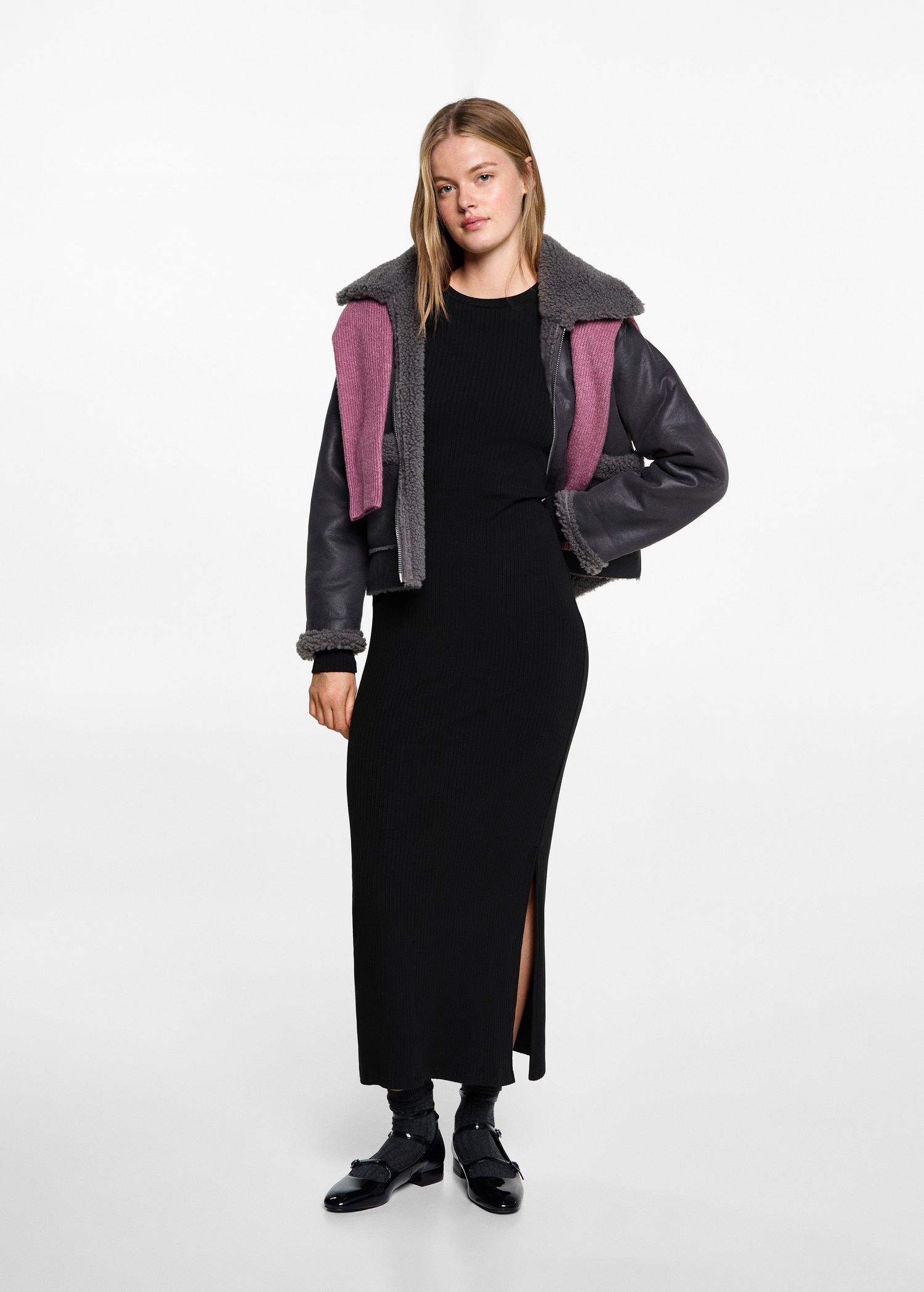 Side slit long dress - General plane