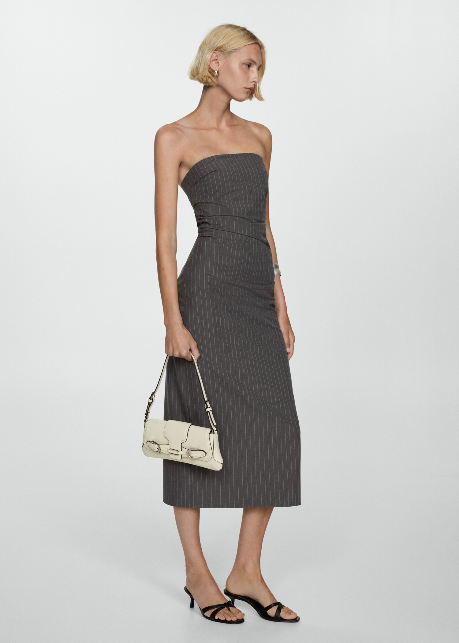 Strapless pinstripe dress - General plane