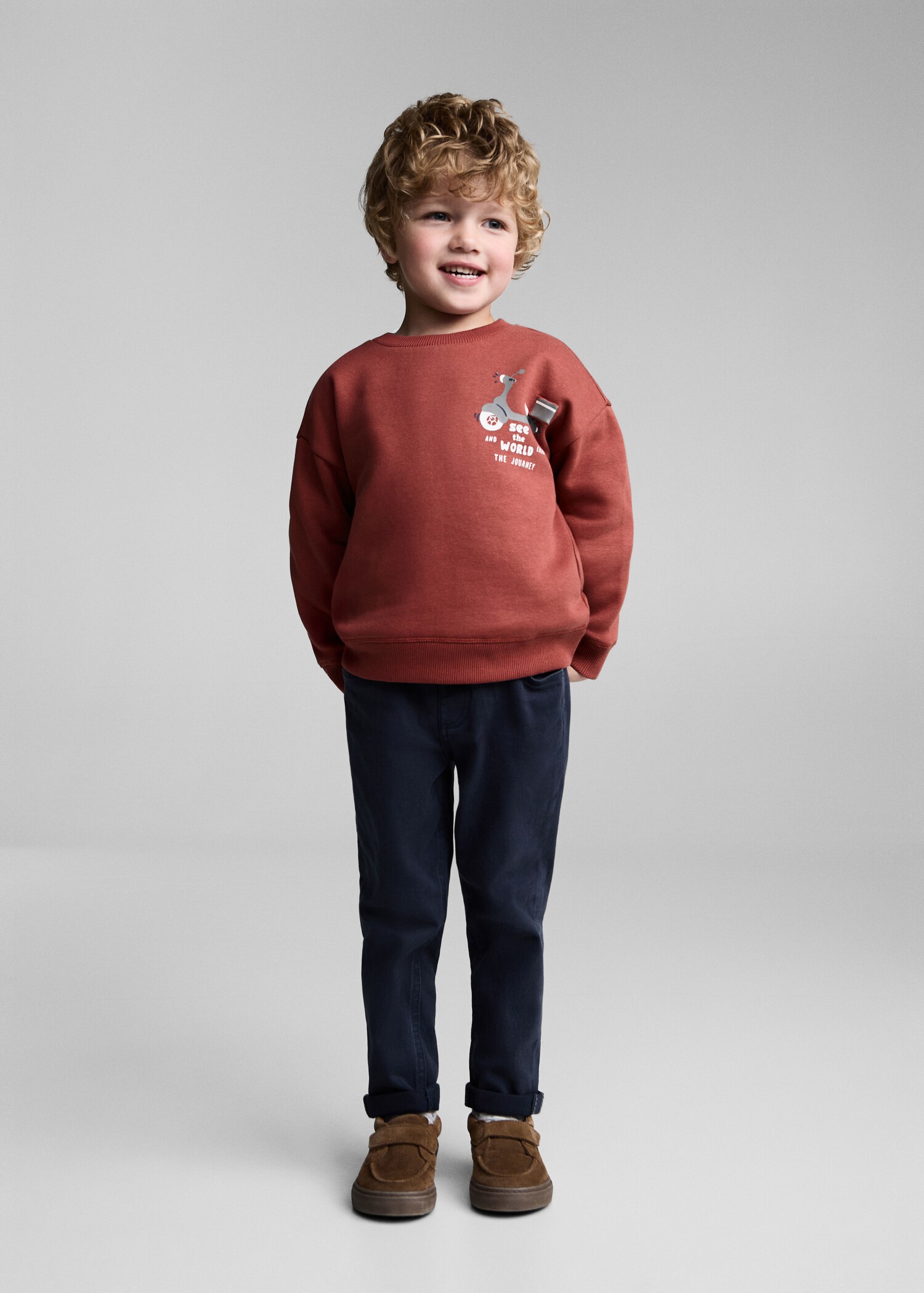 Sweat-shirt imprimé animé - Plan général