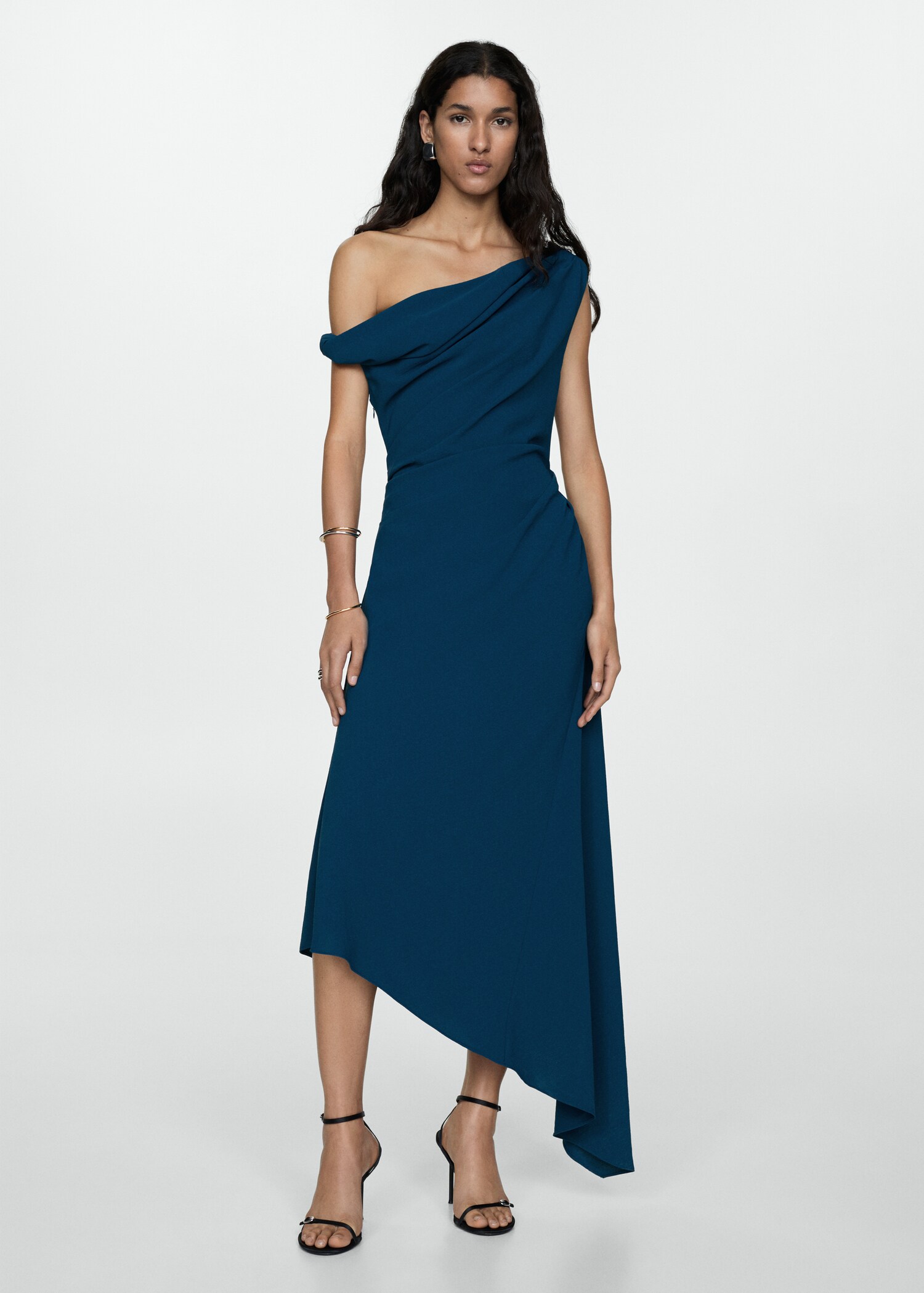 Asymmetrical pleated dress - General plane