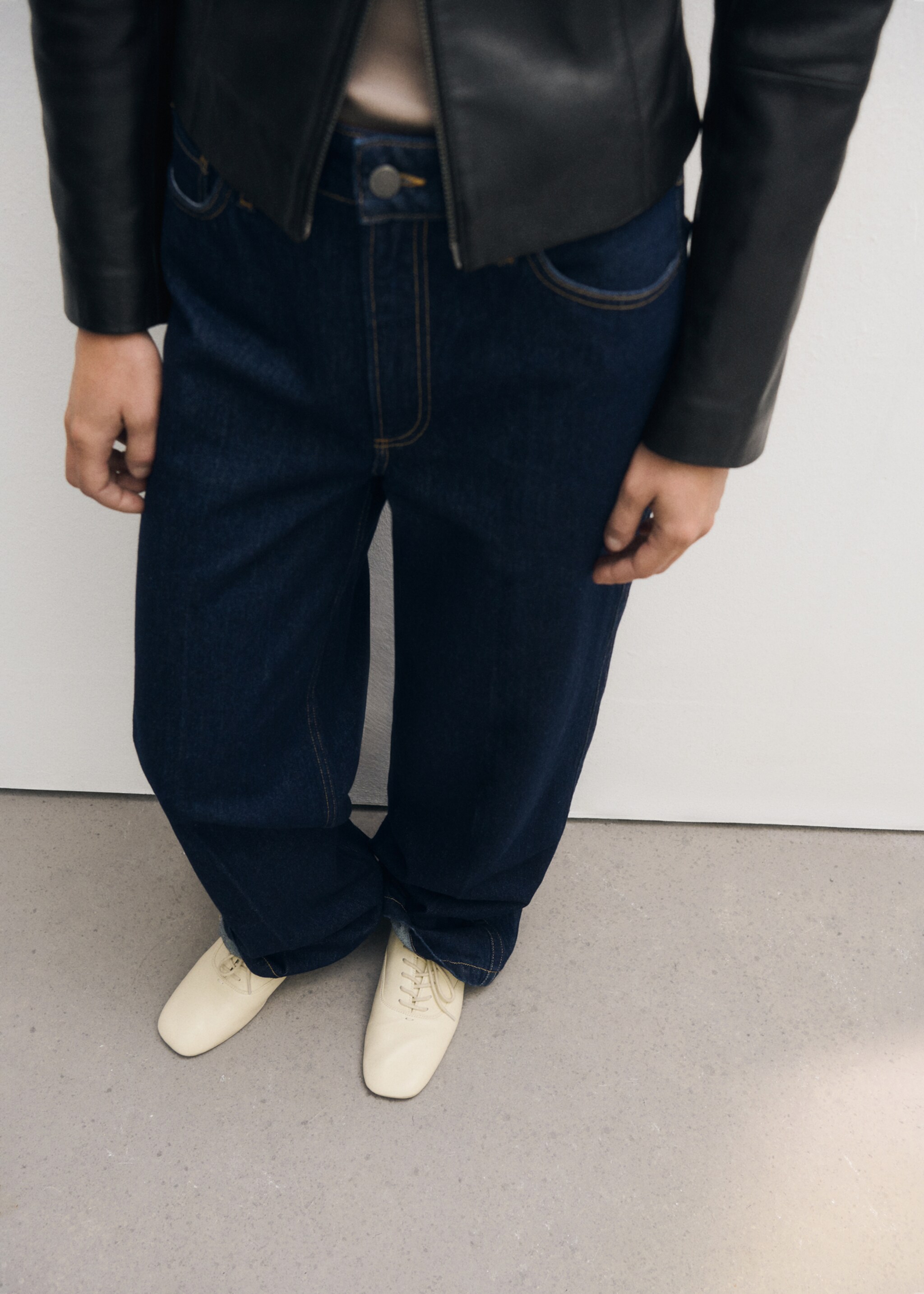 Lace-up leather shoes - General plane