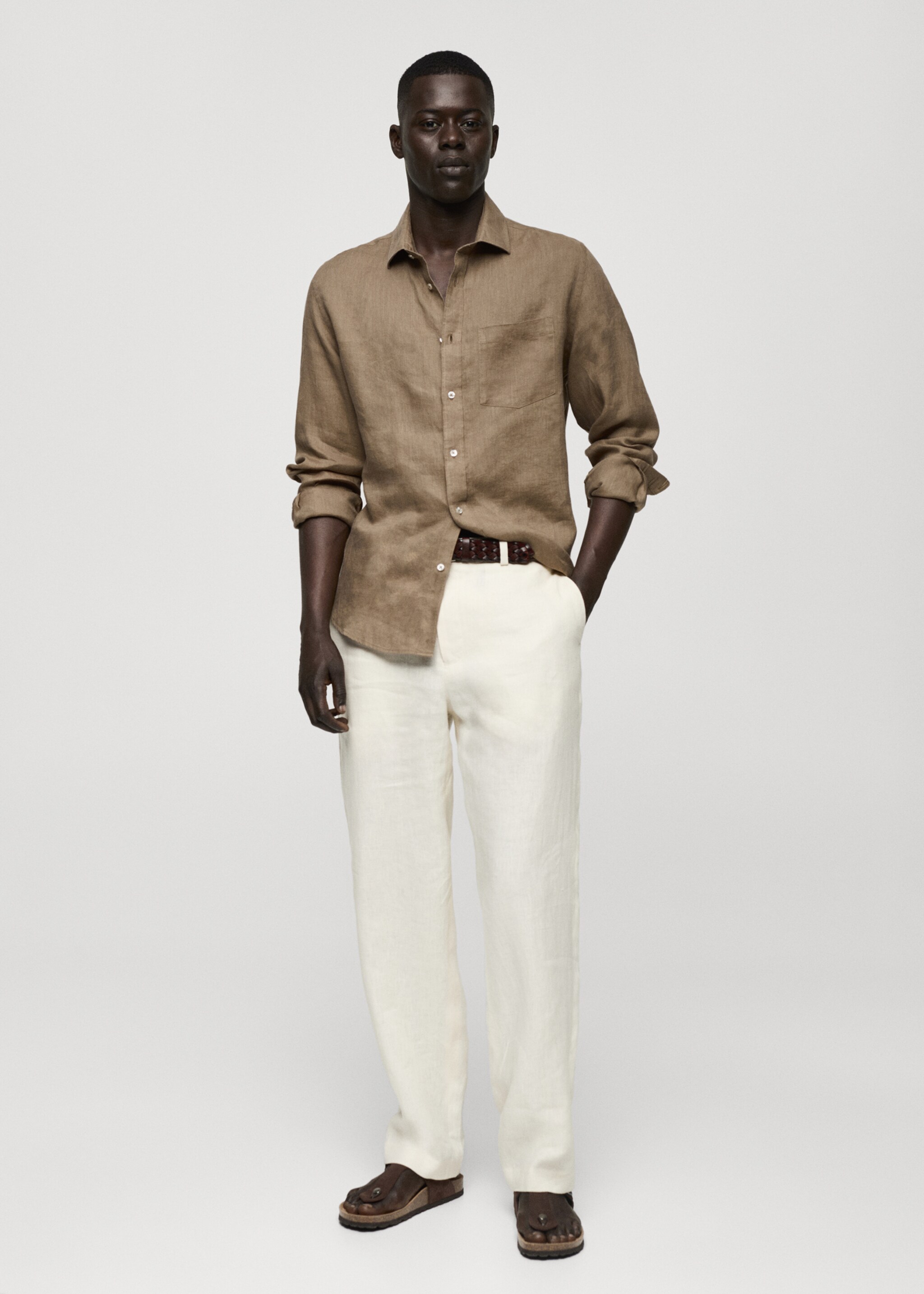 Camisa classic fit 100% lino - Plano general