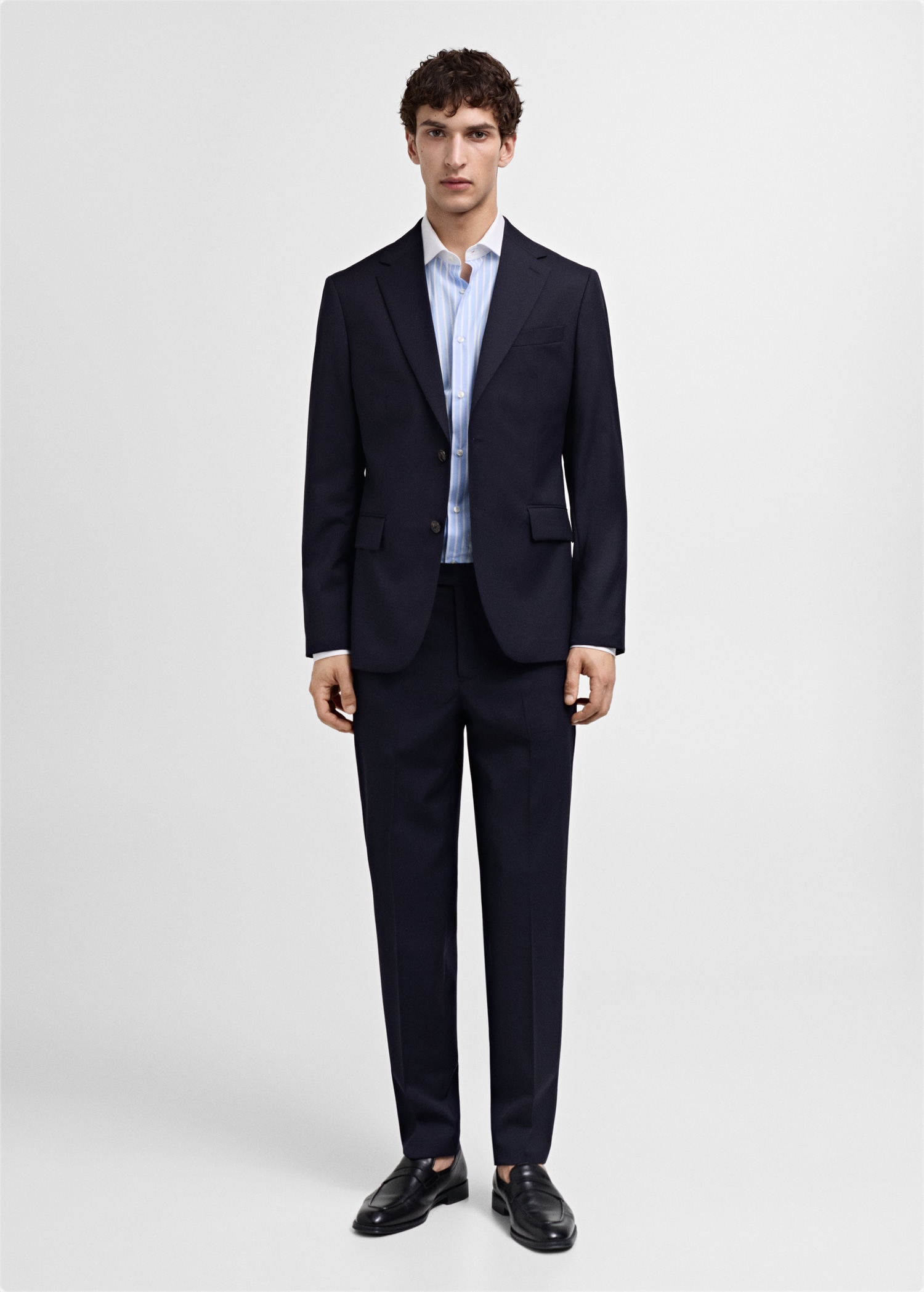 Костюмная рубашка slim fit в полоску - Общий план