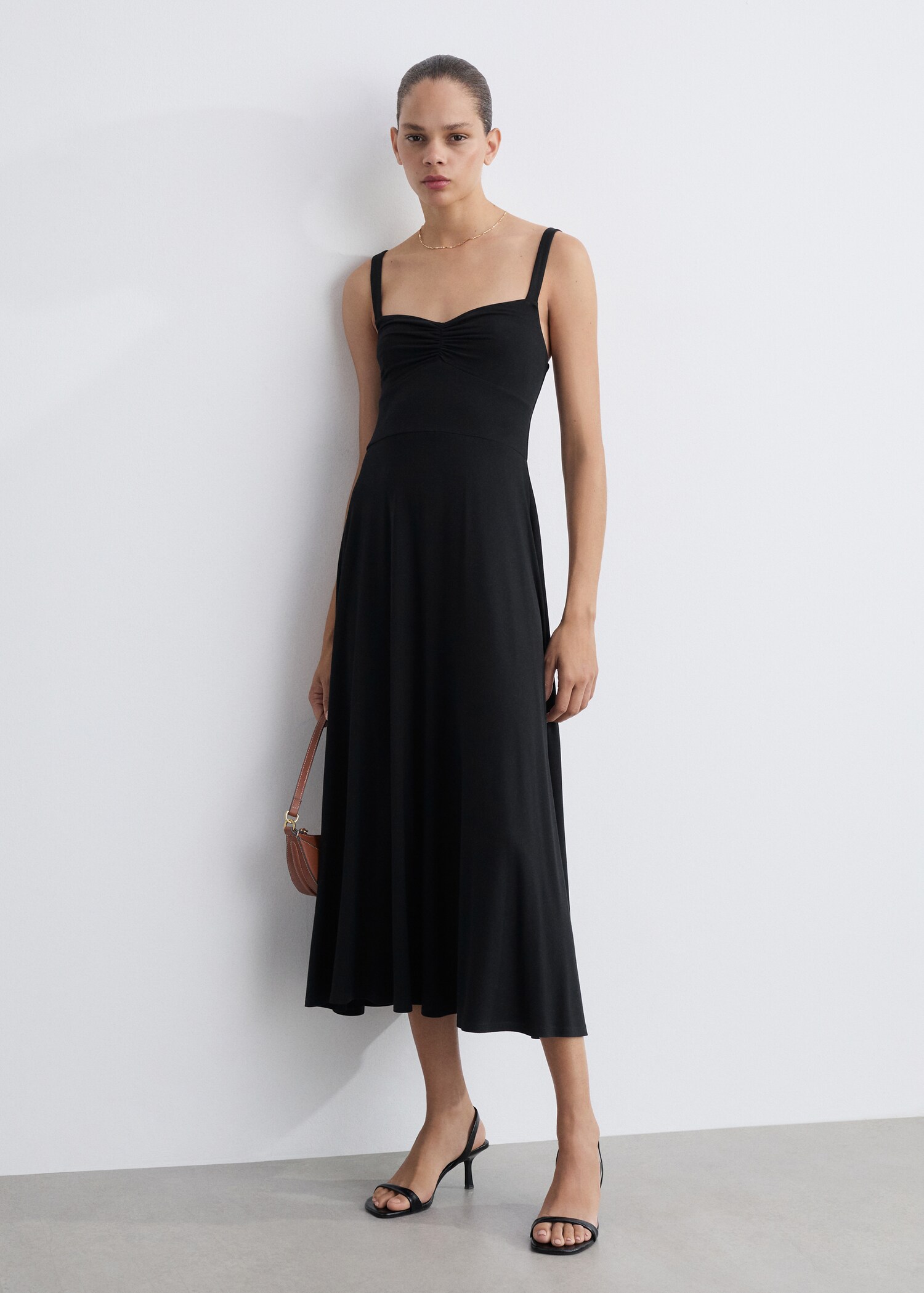 Vestido evasé tirantes - Plano general