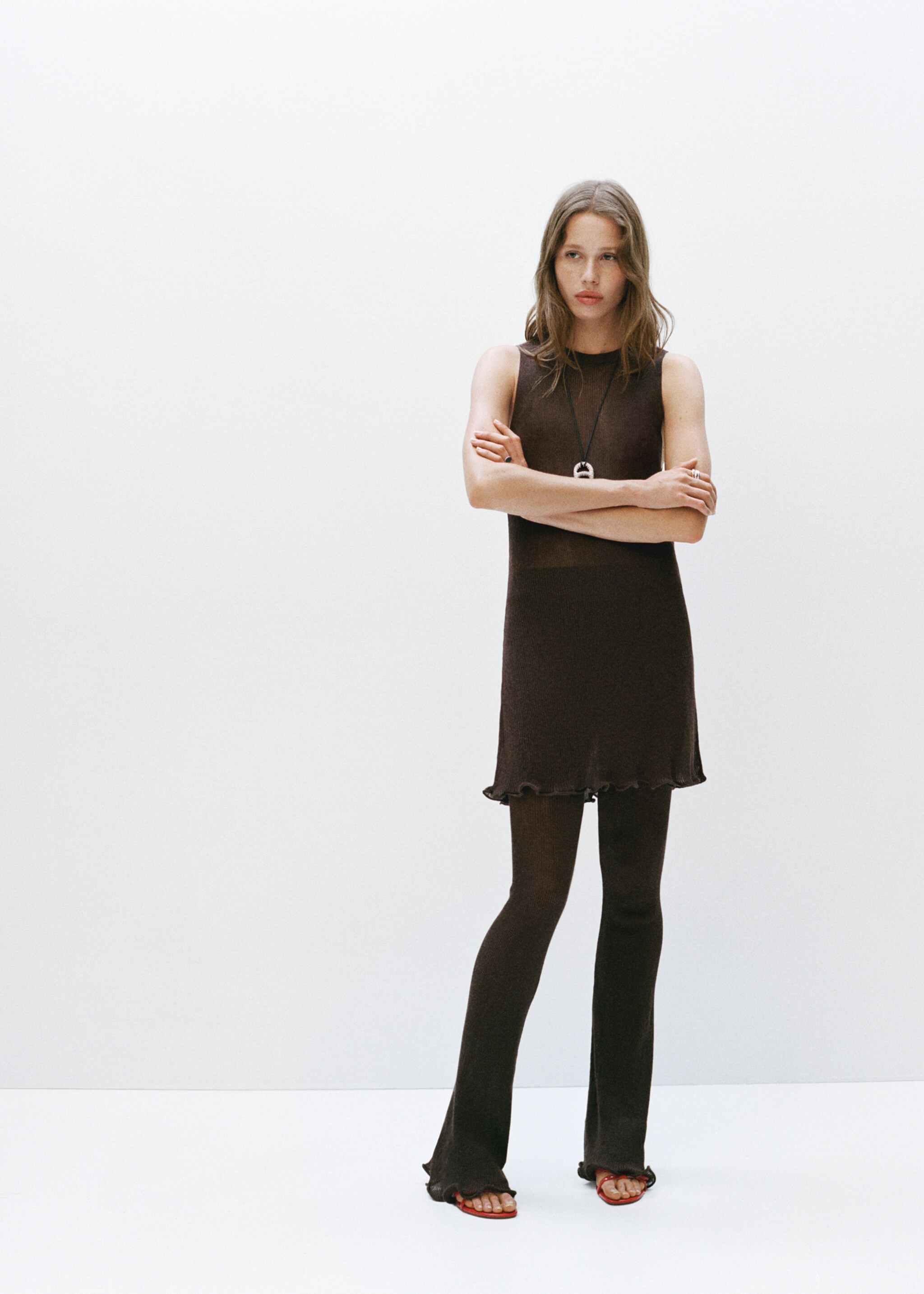 Heeled sandals with strap and buckle - General plane, Red. Ref: 77032927-00.