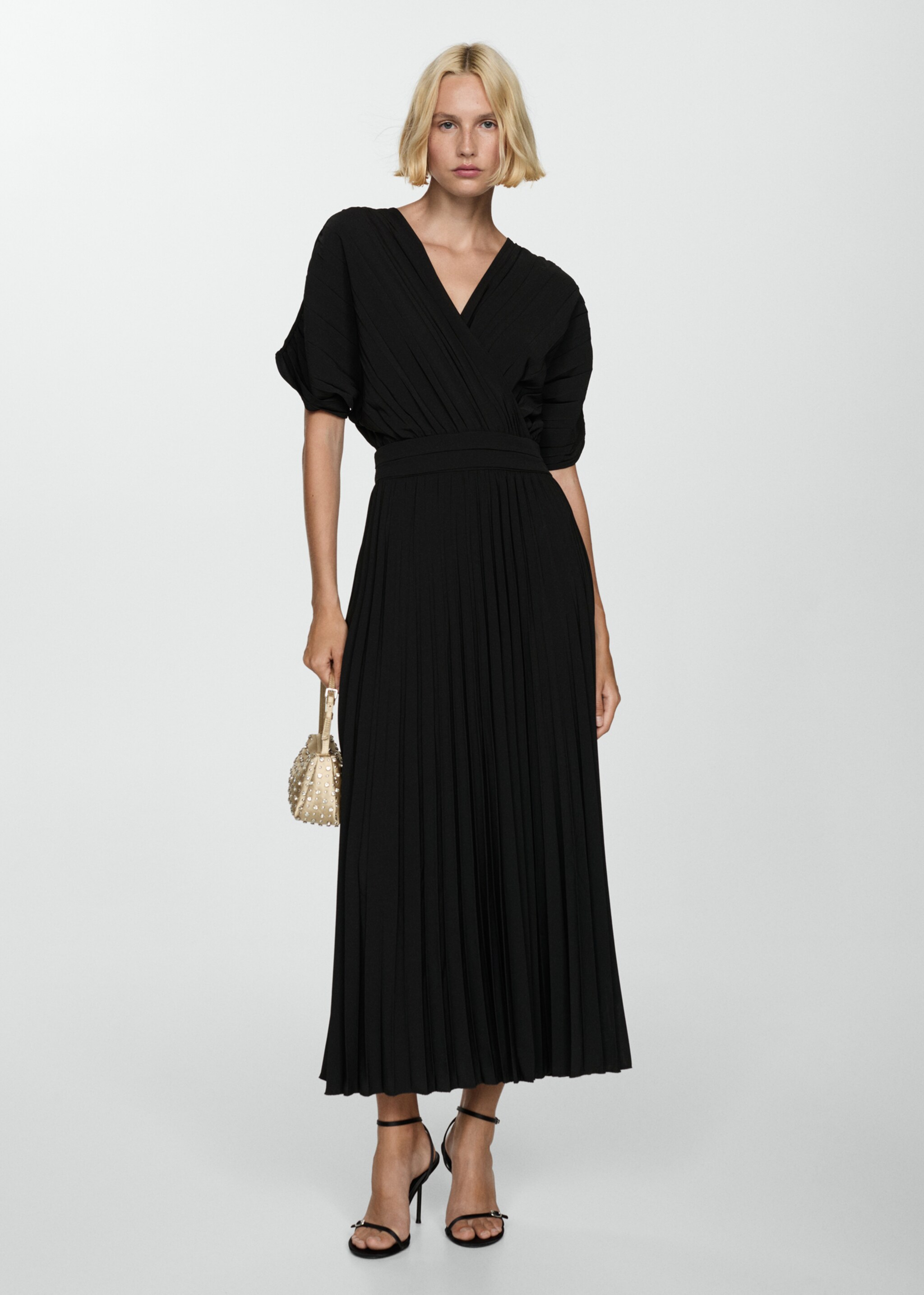 Vestido evasé plisado - Plano general