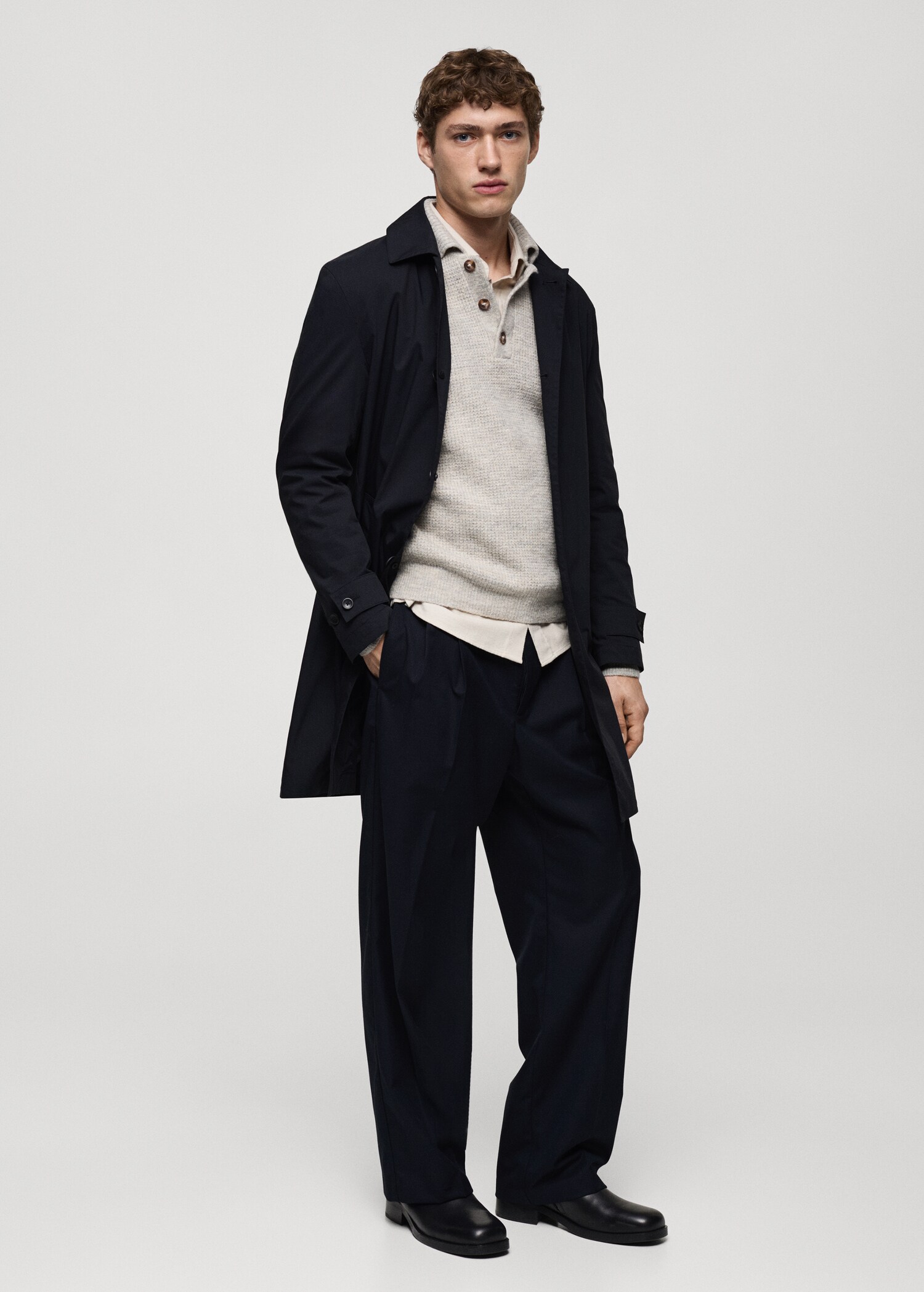Classic water-repellent trench coat - General plane