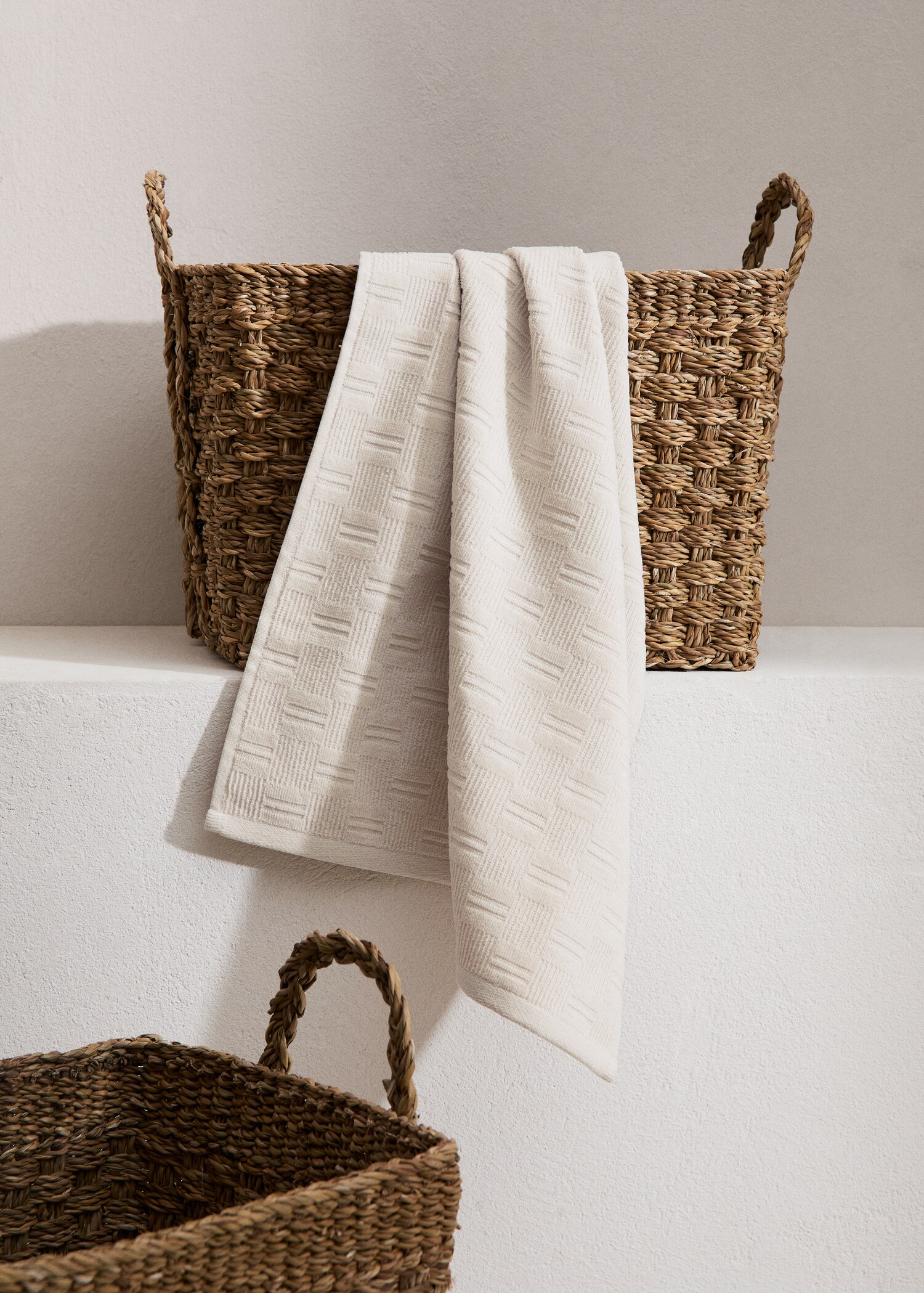 100% cotton hand towel with jacquard structure 50x90cm - General plane