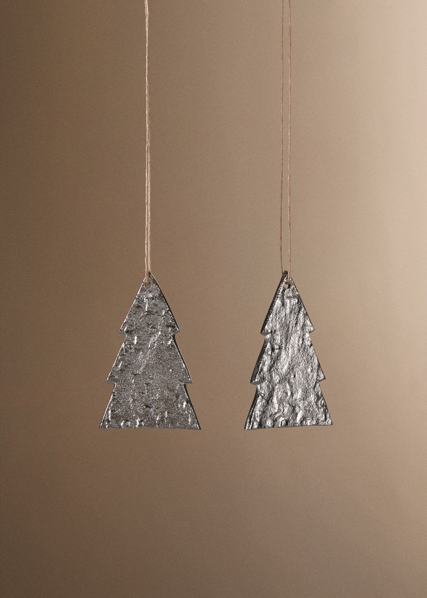 Pine tree design ornament - General plane