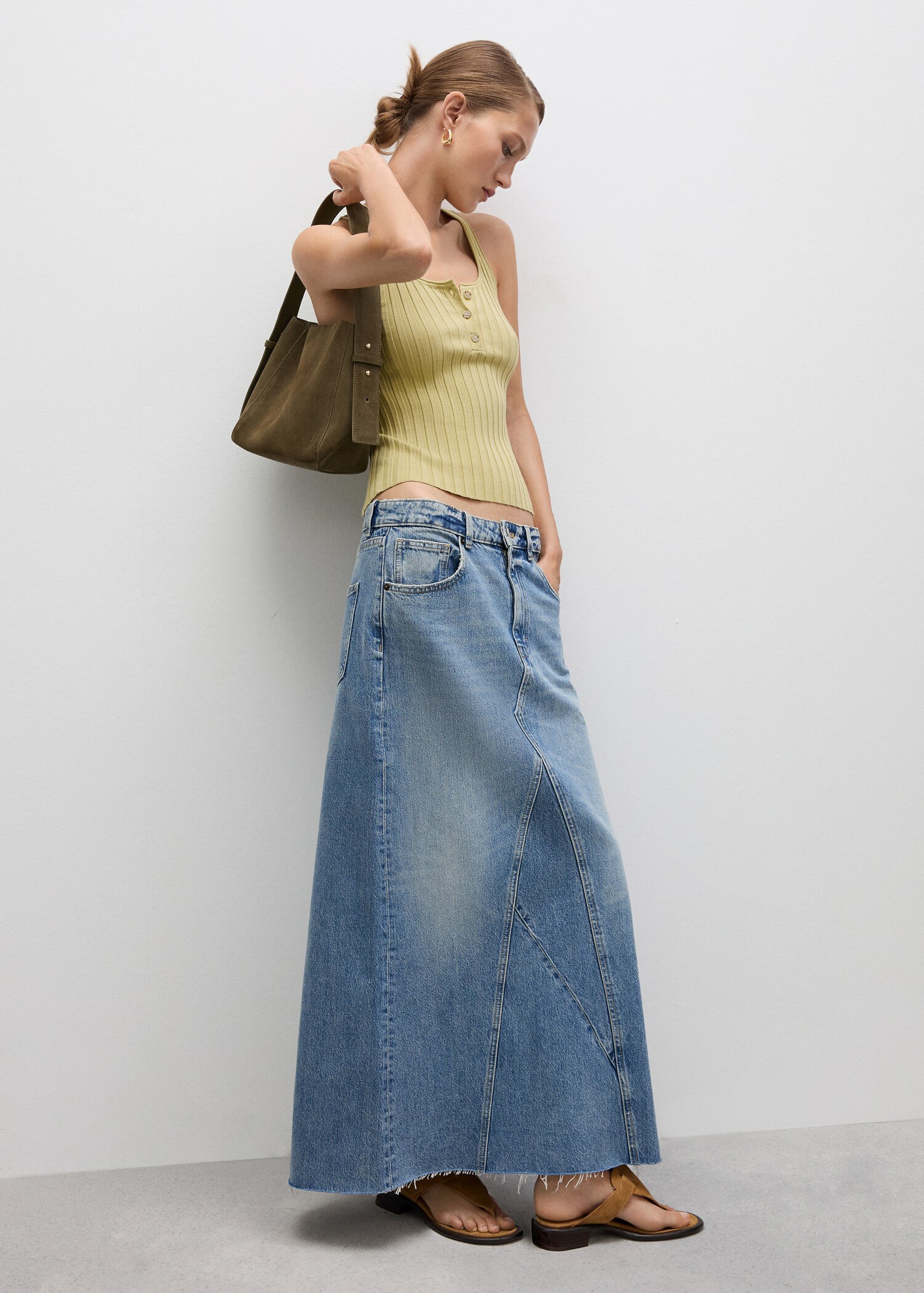 Suede shoulder bag - General plane