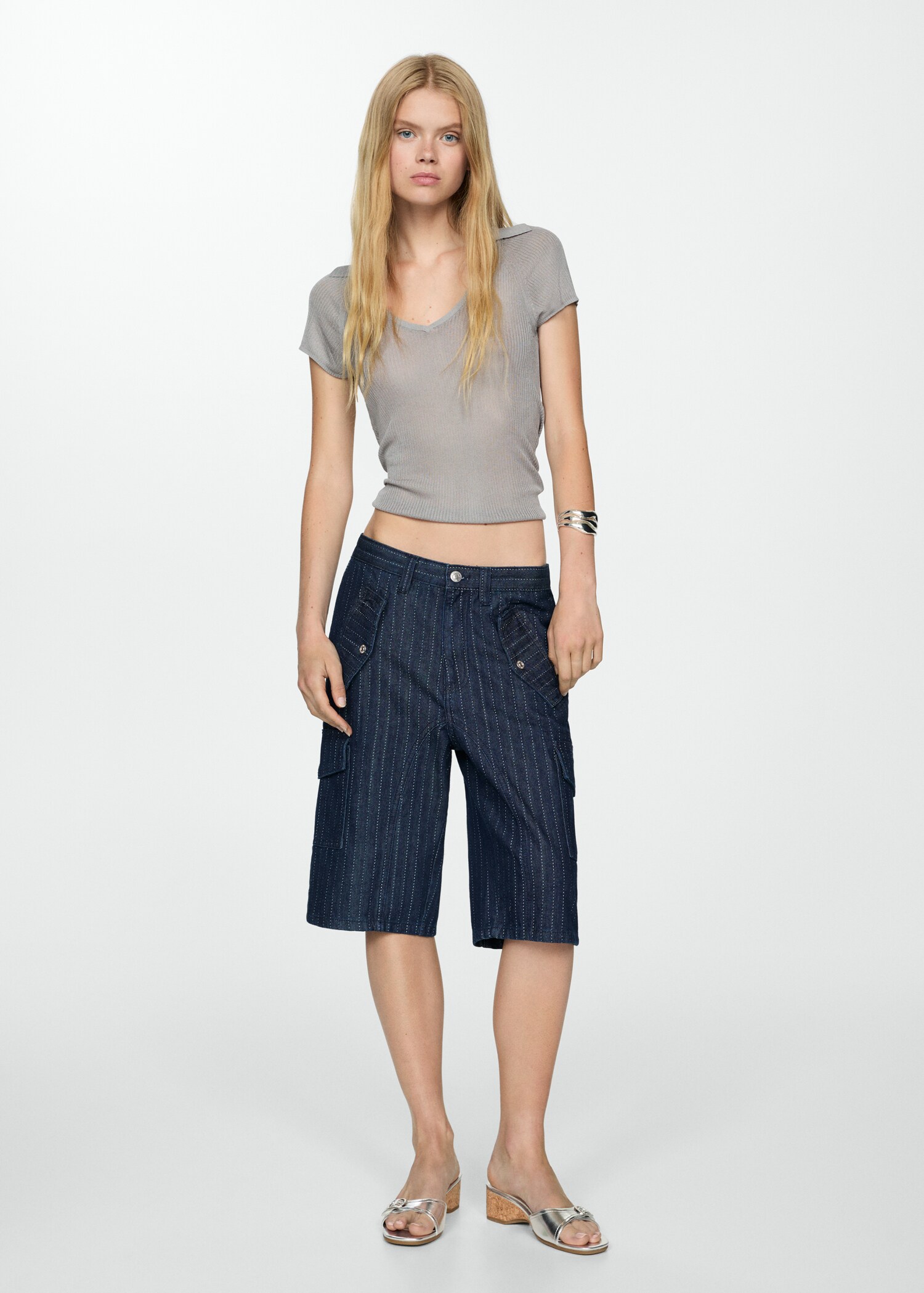 Bermudas vaqueras costuras decorativas - Plano general