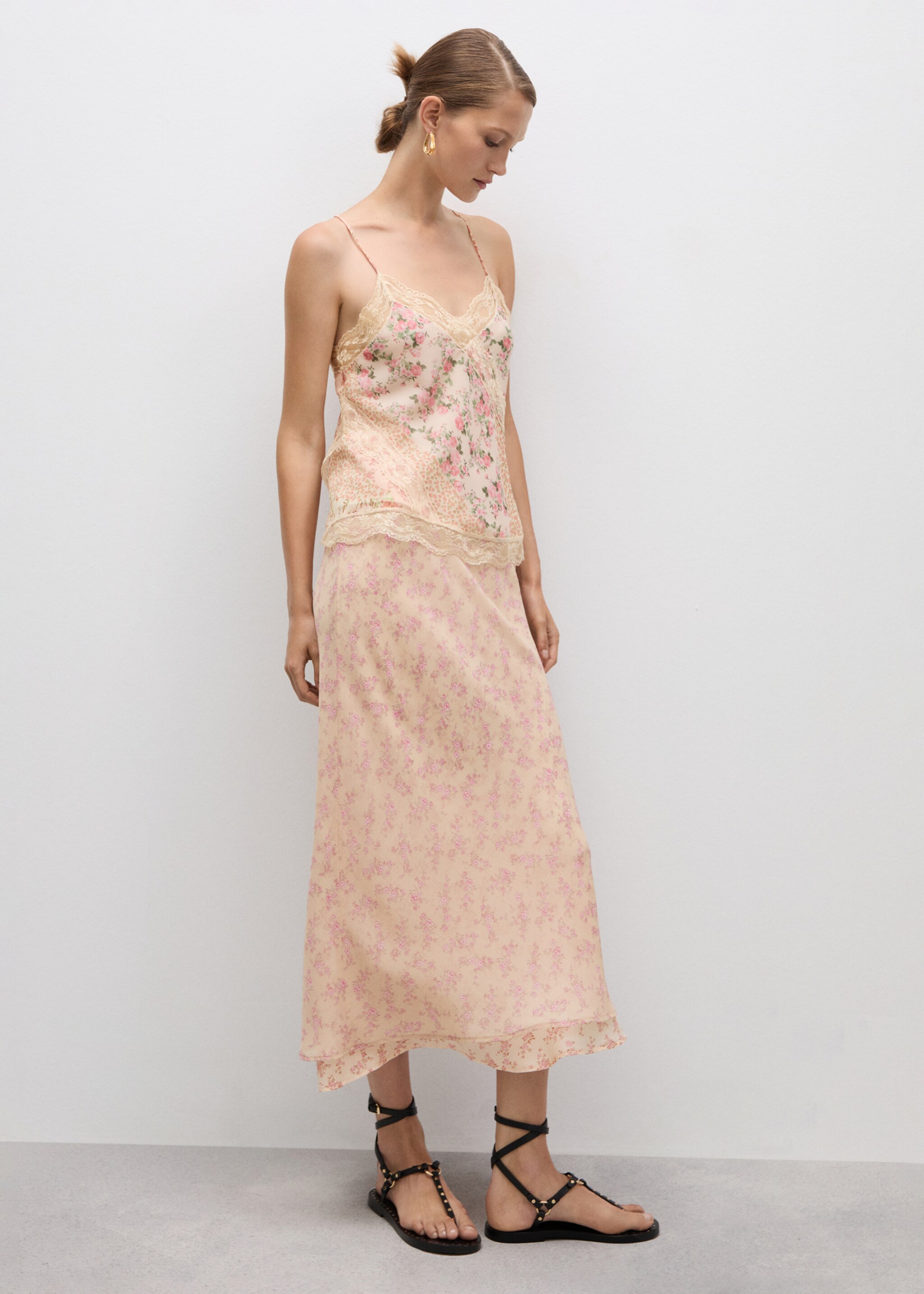 Falda larga estampado floral - Plano general