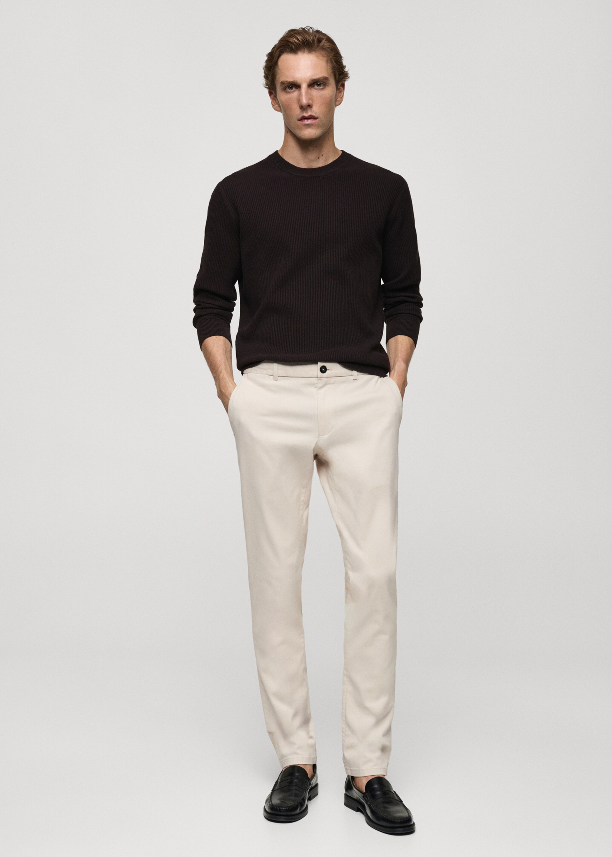 Pantalón chino slim fit sarga - Plano general