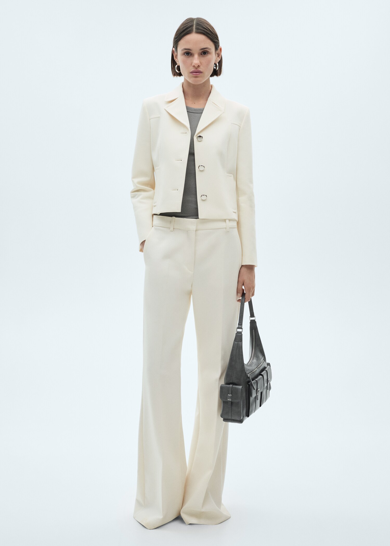 Jacket with lapels and metal buttons - Общий план
