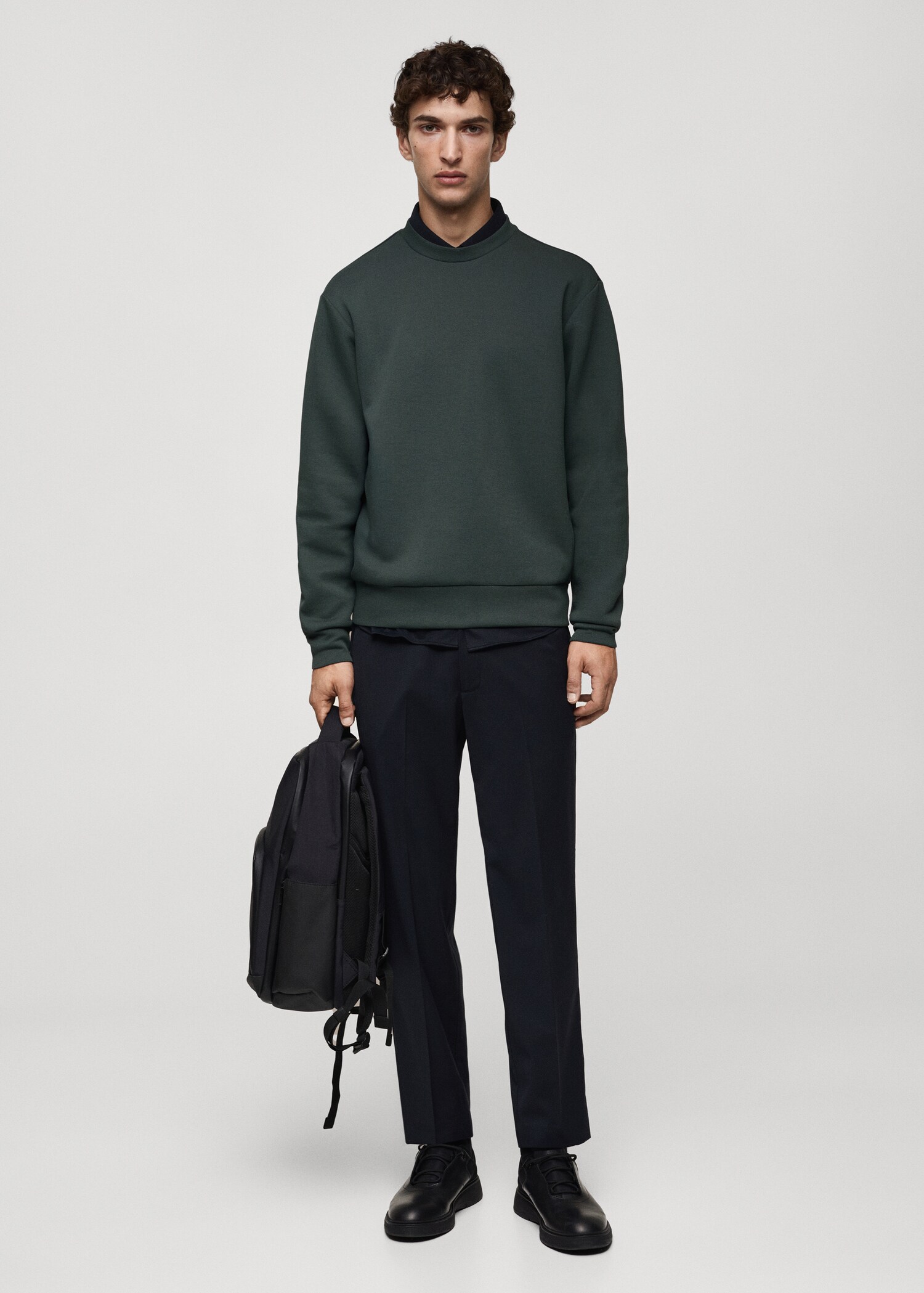 Comfort stretch sweatshirt in crease-resistant fabric - General plane