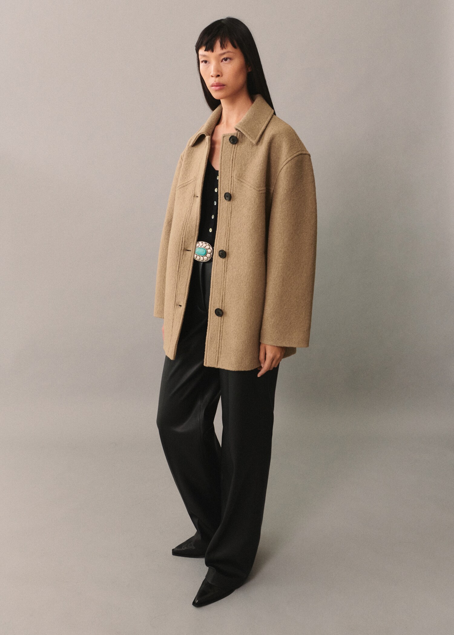 Abrigo lana oversize - Plano general